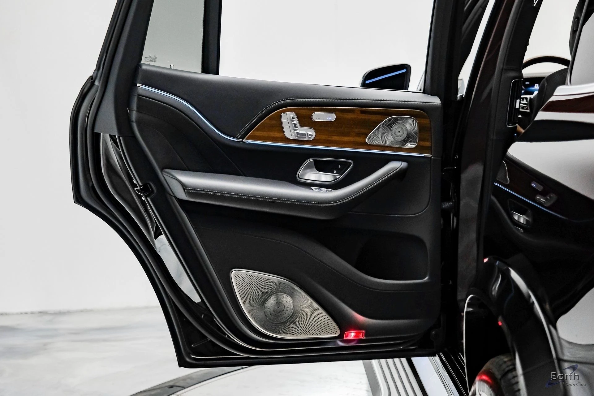 mph100_305907673_f72acee76e0d826c6f442fe4eb982259x_263419d3f1