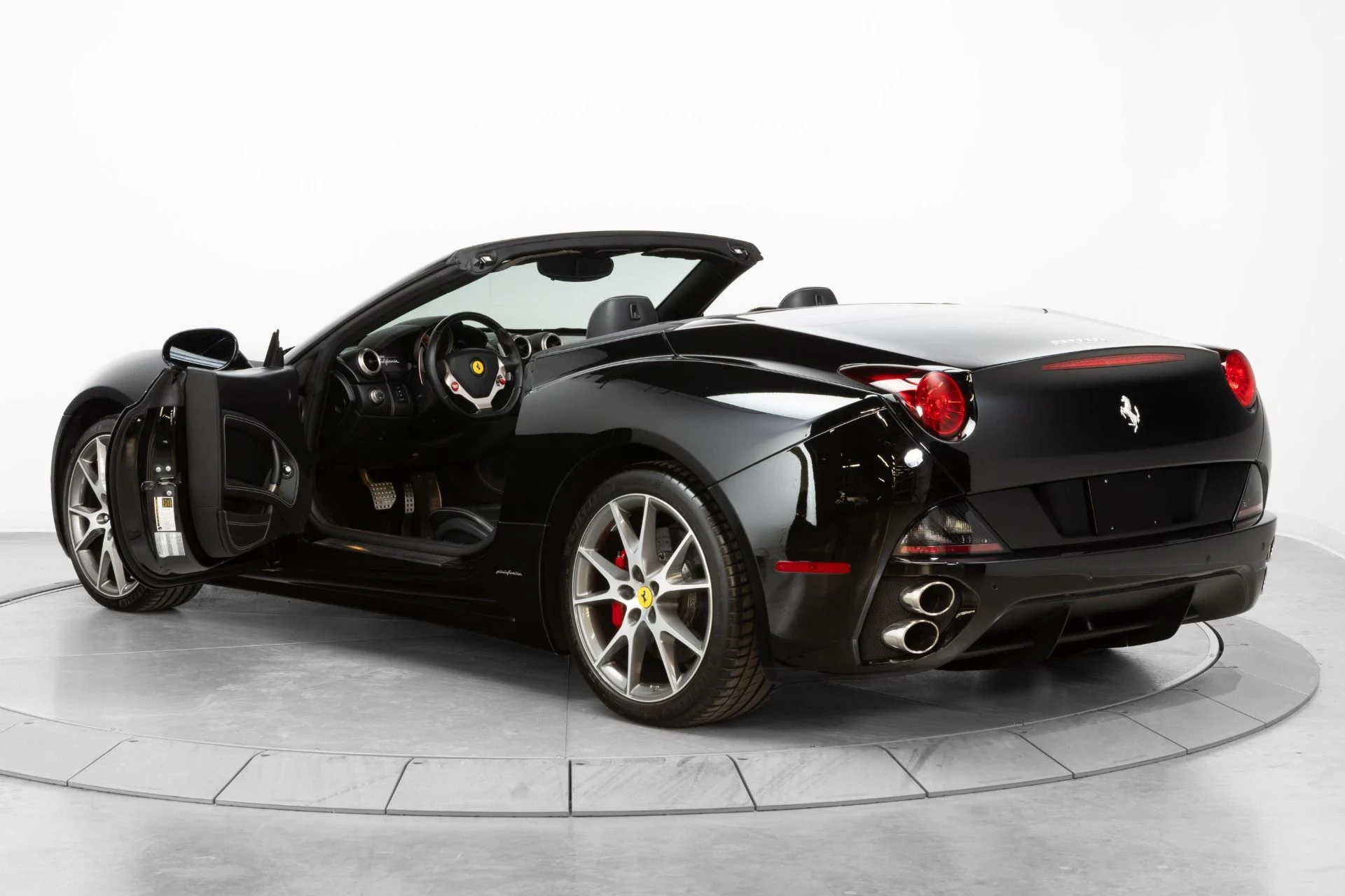 mph100_327386763_Used_2010_Ferrari_California_1773068513_277f0d9309