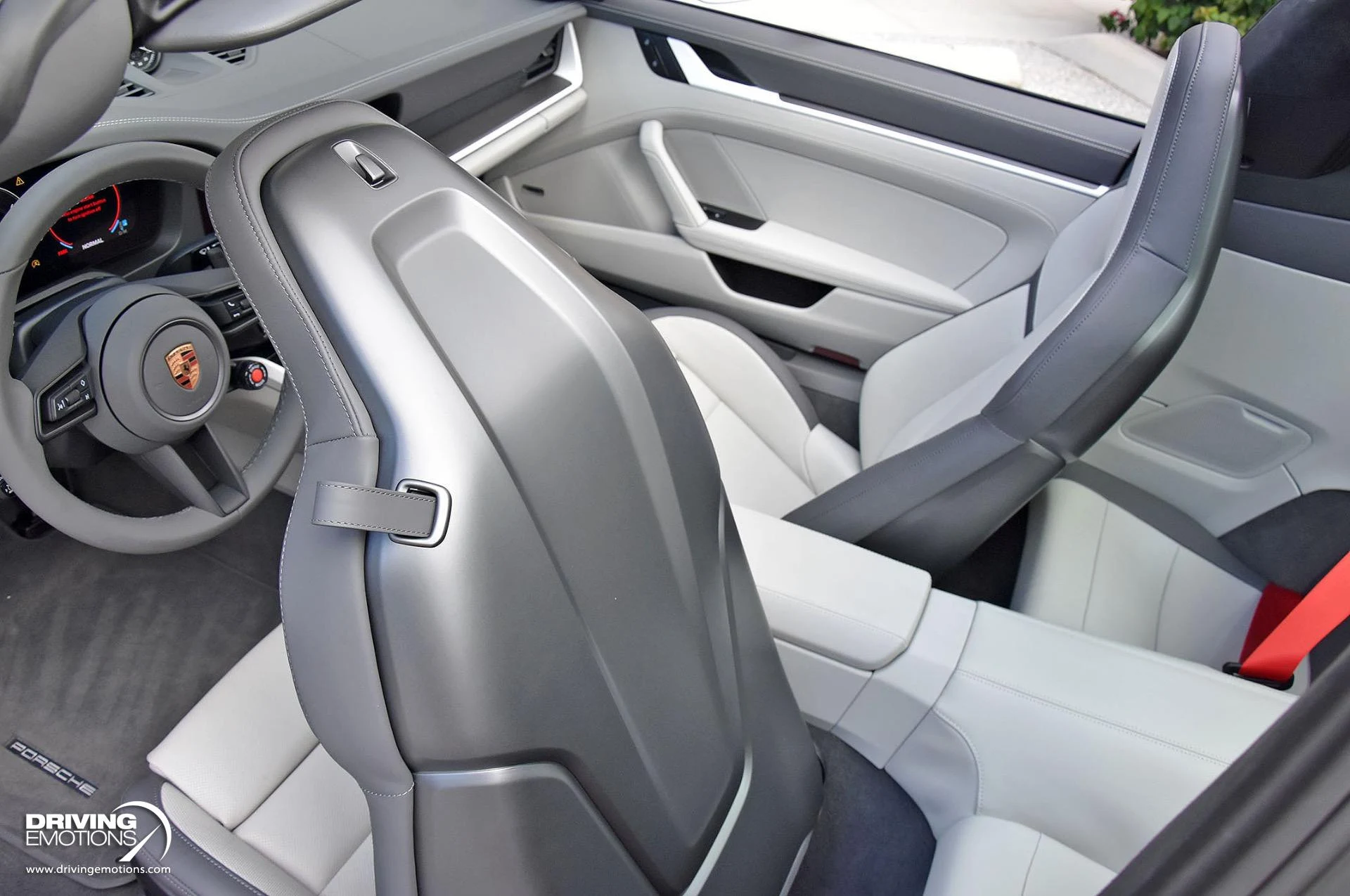 mph100_3310213985_898_p101_l_346ef8ebf6