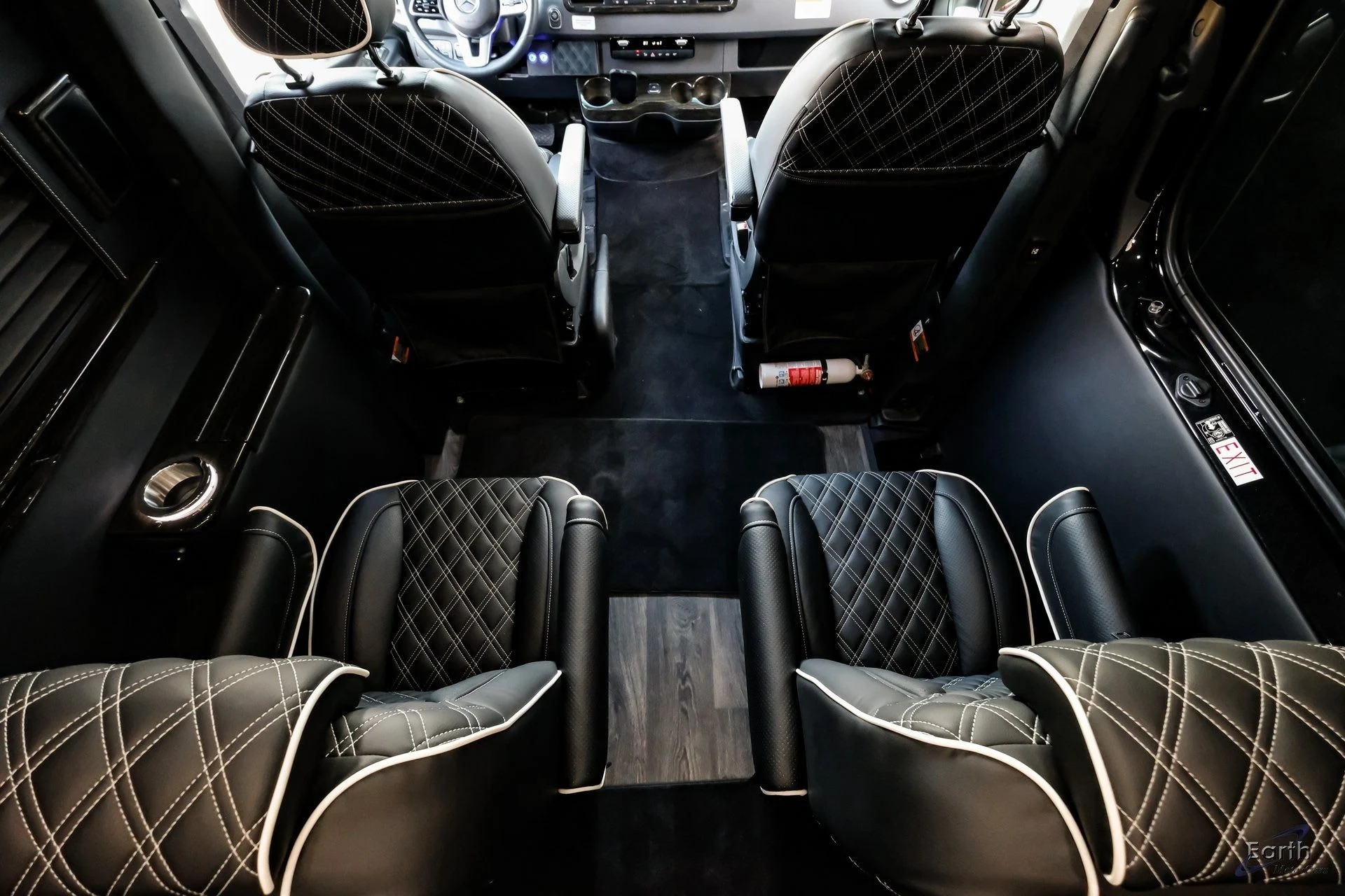 mph100_344987468_73acb2b0e3f38bb07bbea14d995c81d9x_155b23c324