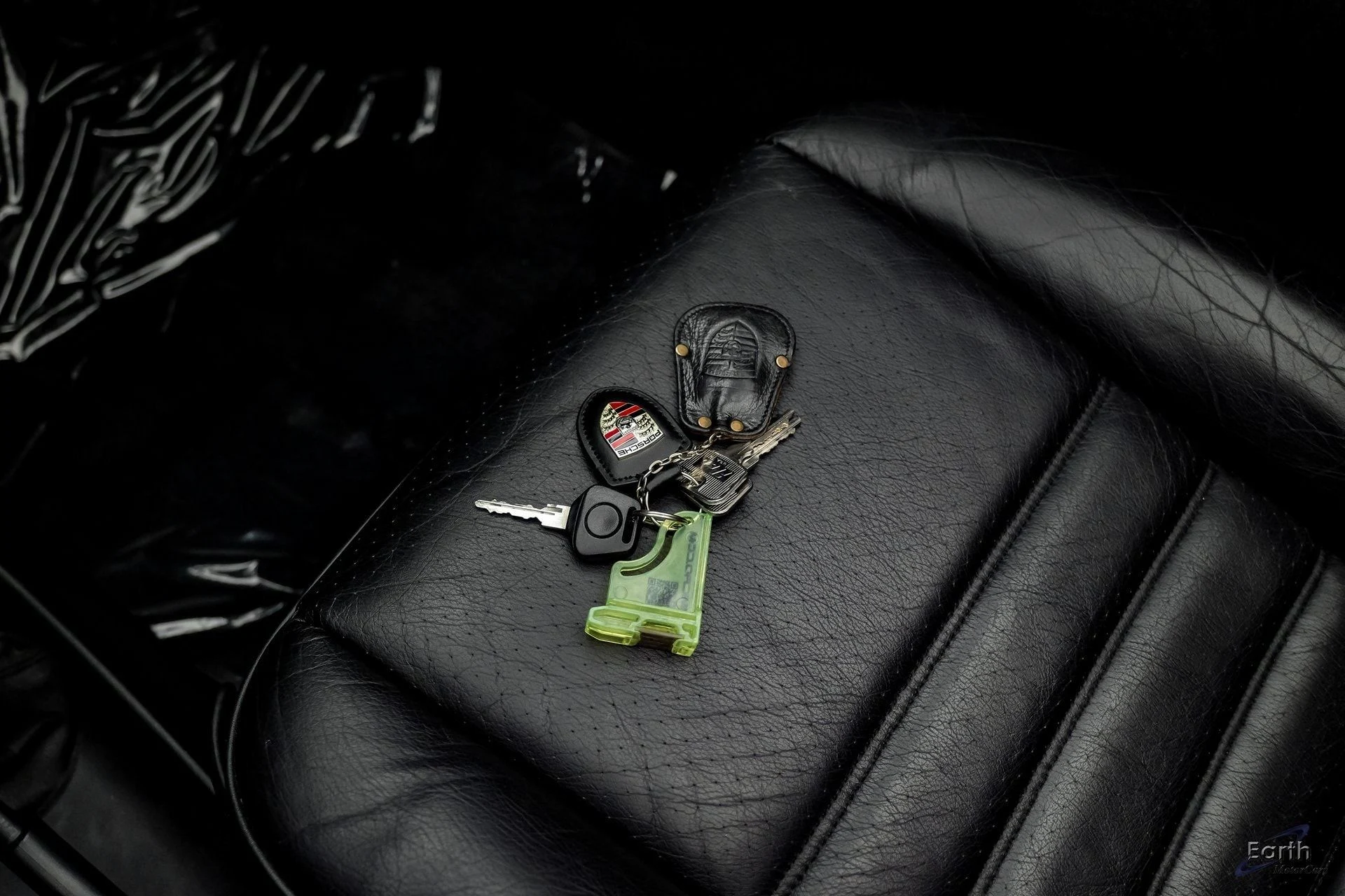 mph100_3975744081_4ded2157067d29d37518942719f3af82x_e93cff217f