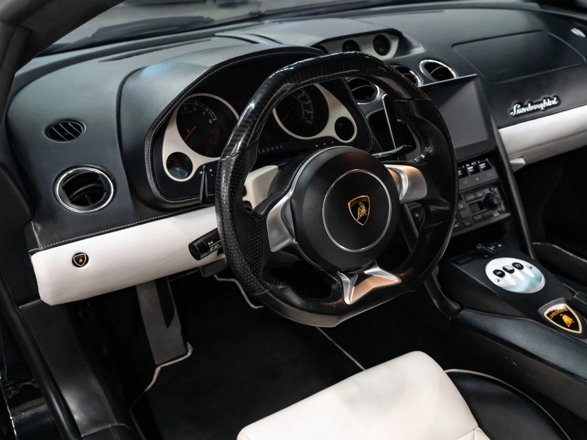 mph100_4018816616_lamborghini_gallardo_2007_50849ca812