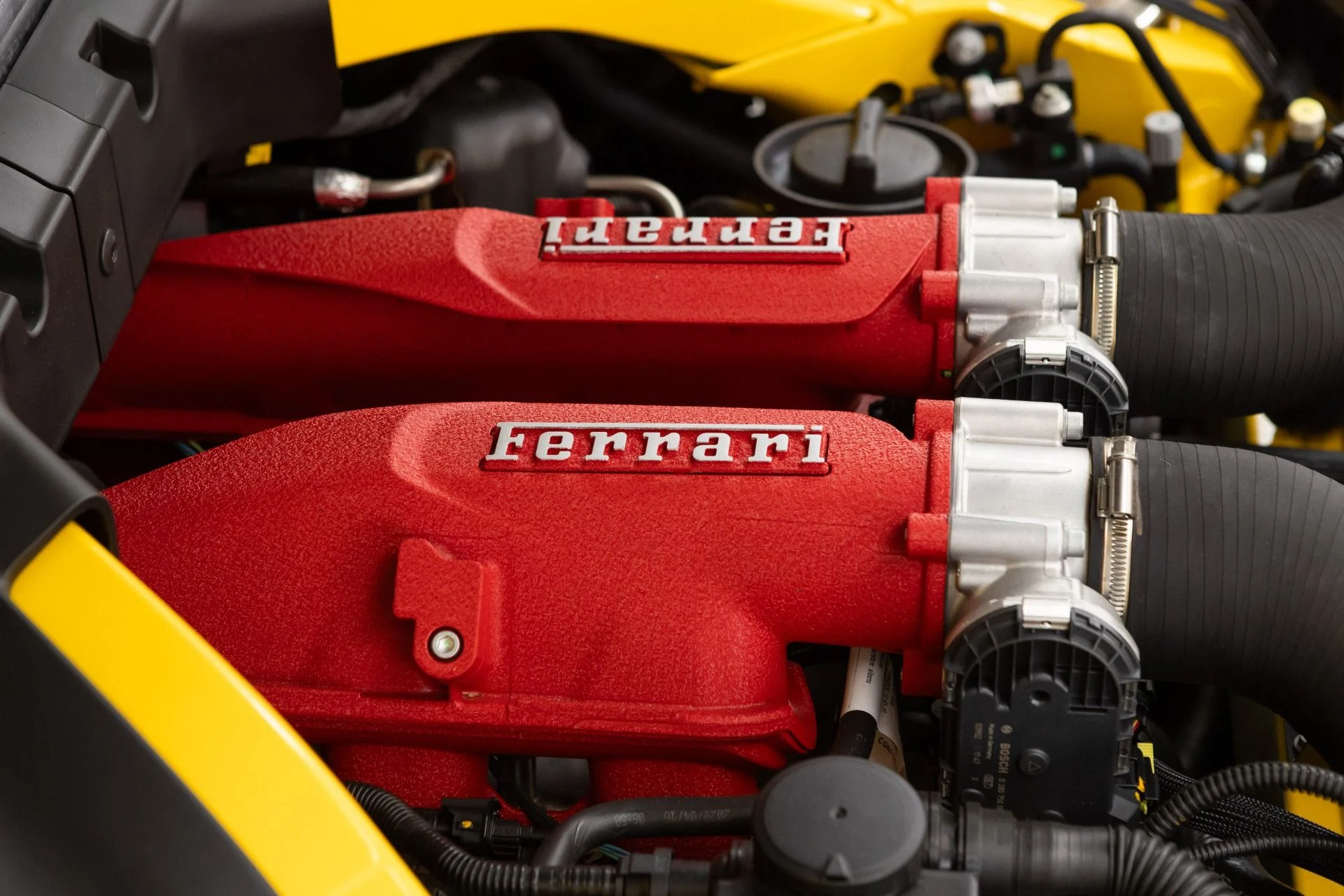 mph100_4265170695_Used_2020_Ferrari_Portofino_1777298723_ad2f64d4be