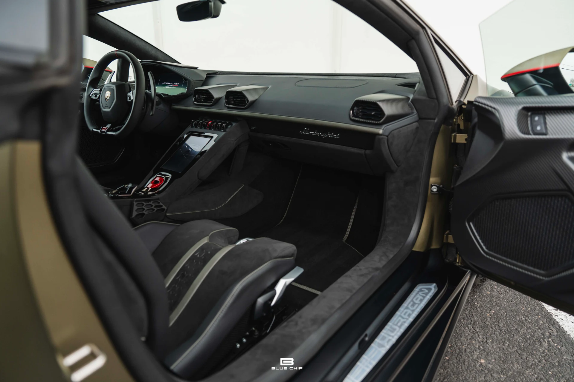 mph100_772801056_695846f4d3c3c58b8b3d64fb_A7400707_46265304ed