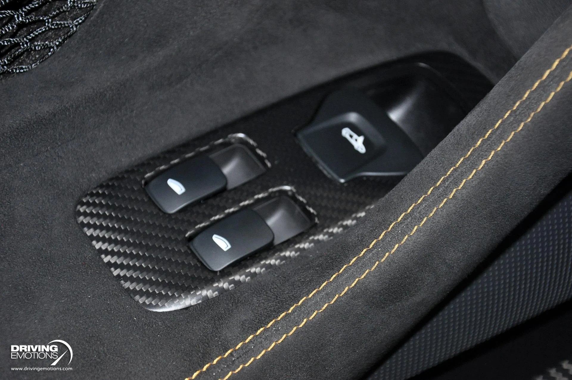 mph100_983640486_836_p101_l_2cfecd0dcb