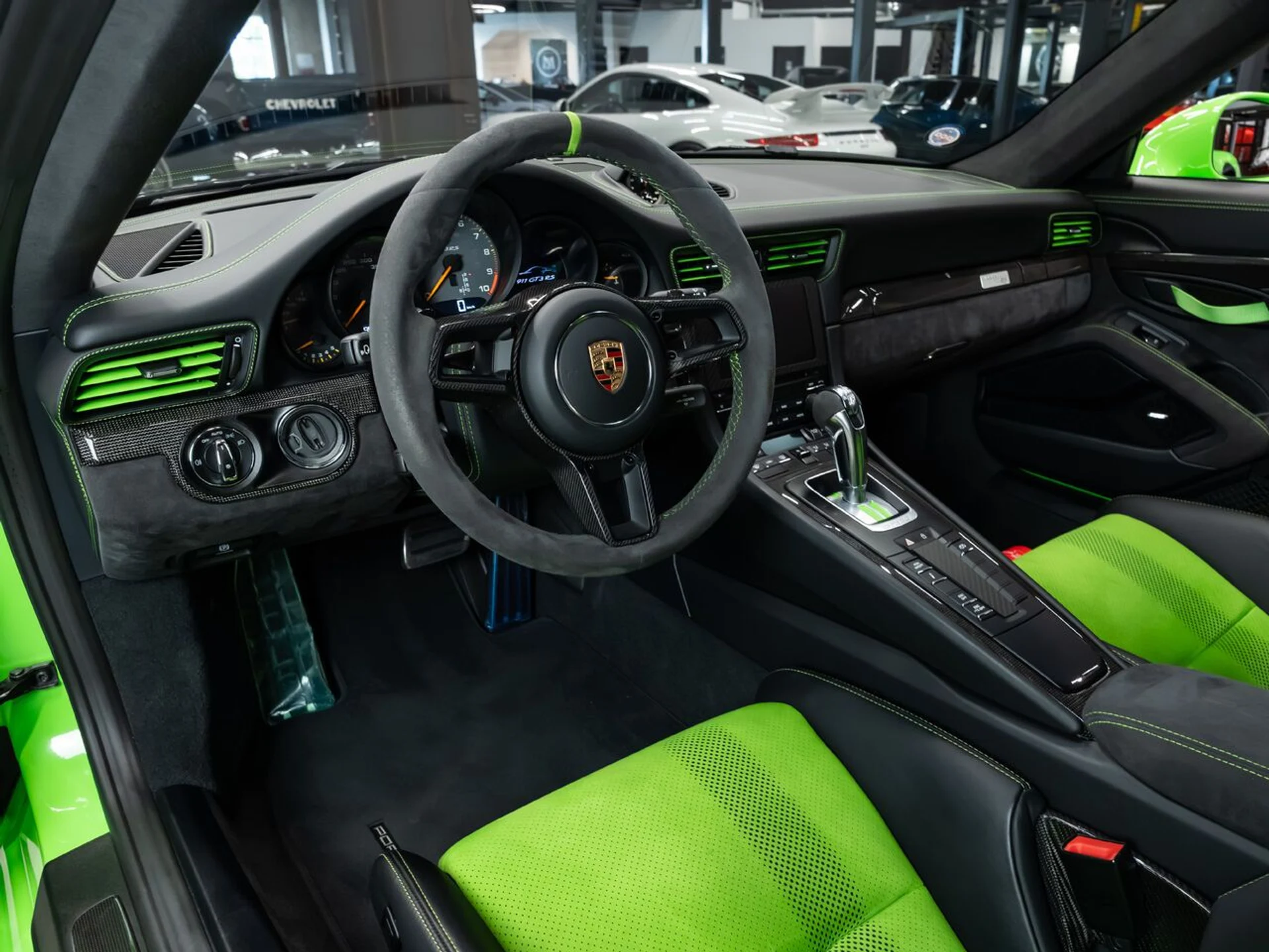 mph101_1176008542_porsche_911_2019_db411ea8ed