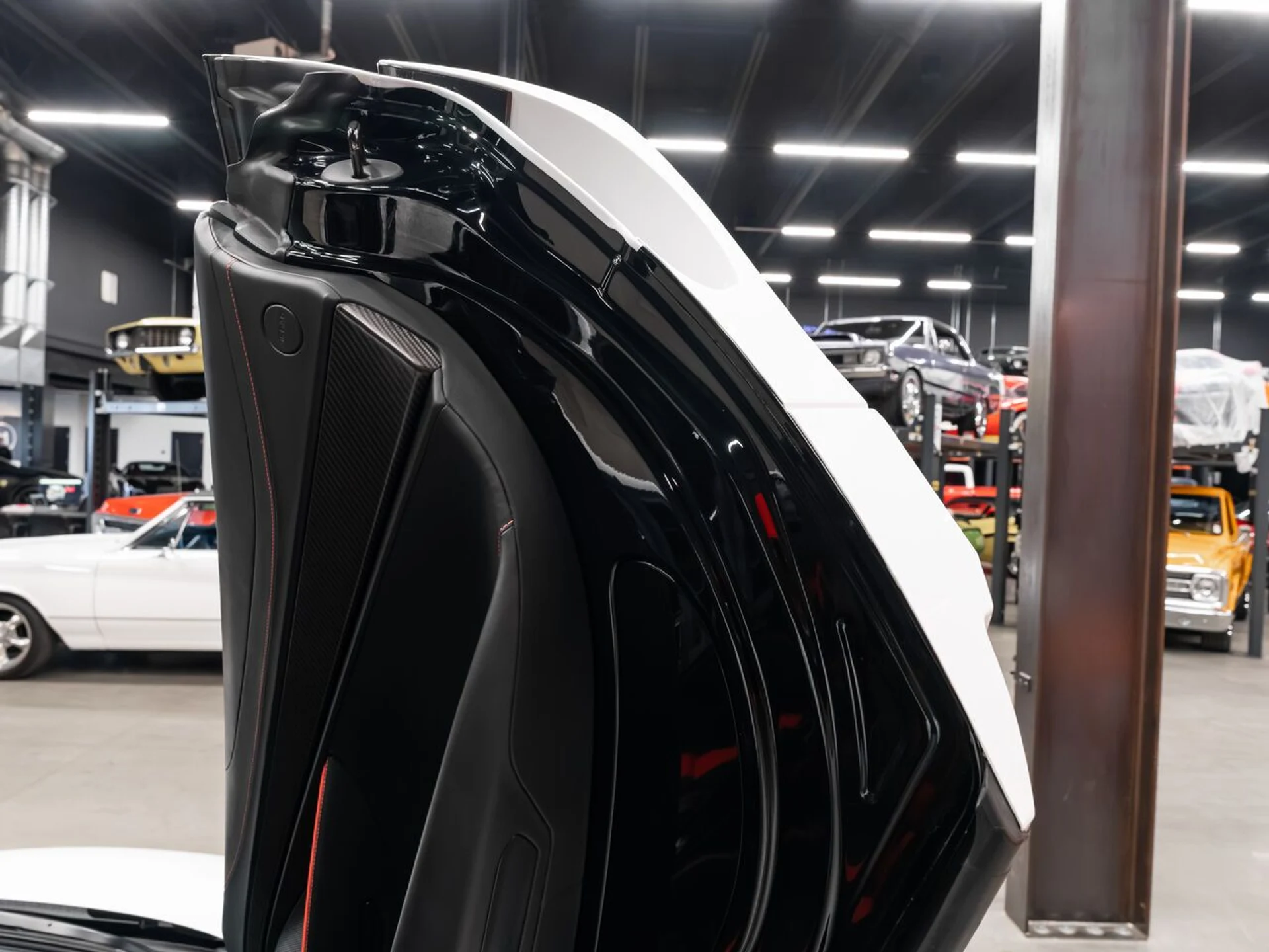 mph101_1306621484_mclaren_720s_2019_fd200497ba