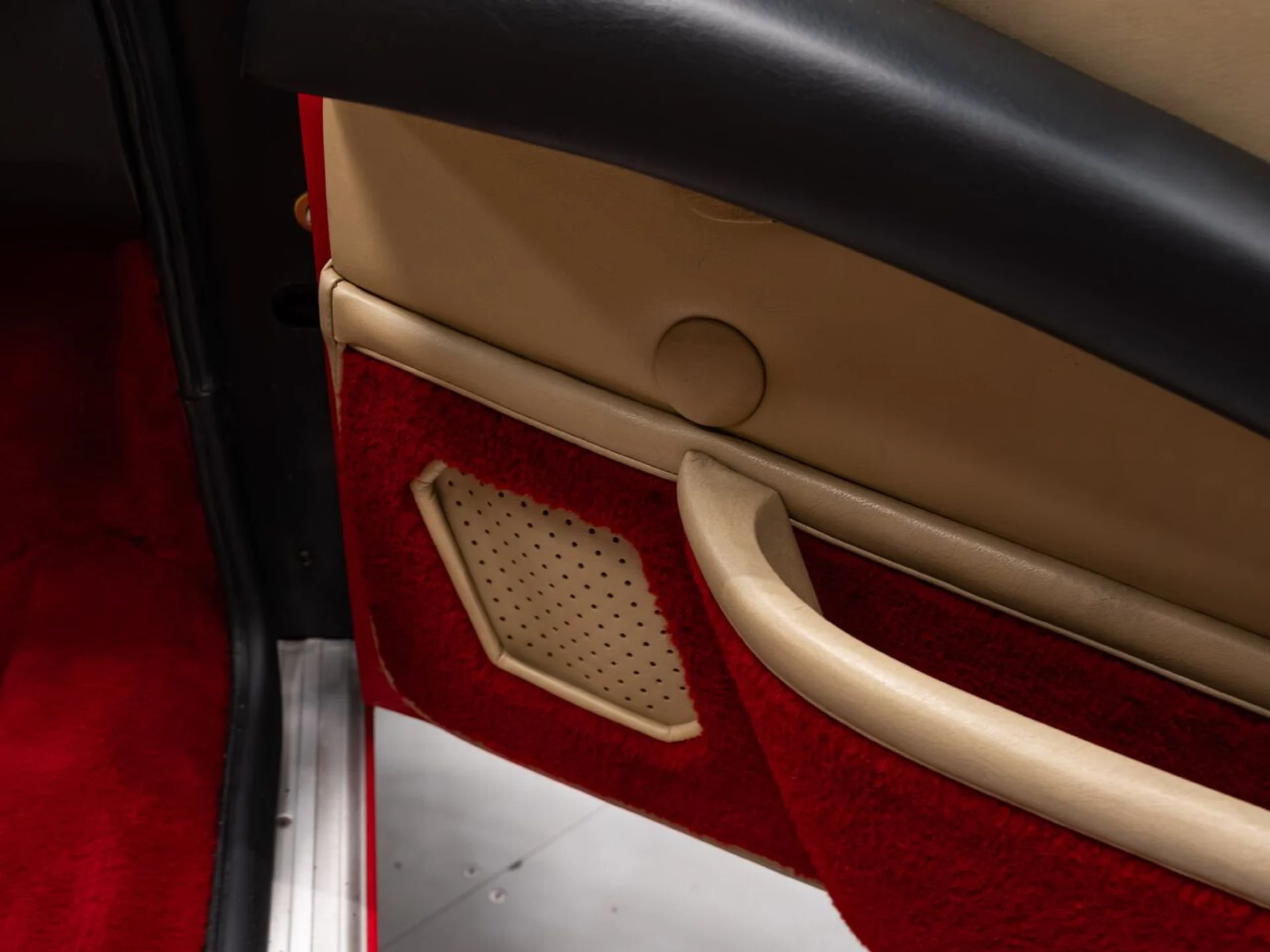 mph101_1376160903_ferrari_308_gtsi_1982_b4ea0b4900