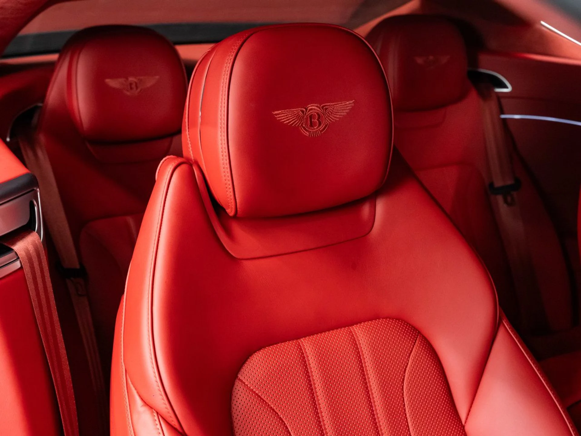 mph101_1621495826_bentley_continental_2020_577bb25285