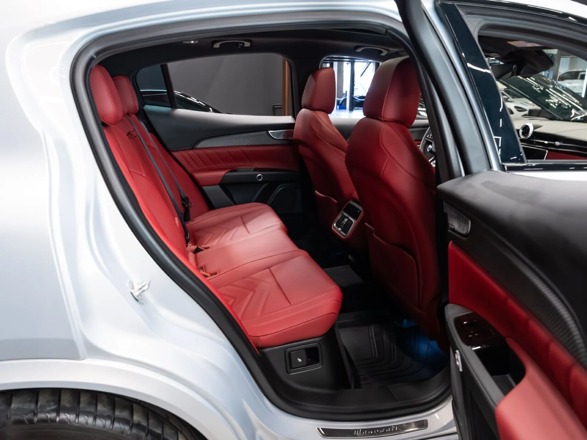 mph101_1887262481_maserati_grecale_2024_a8a155b677