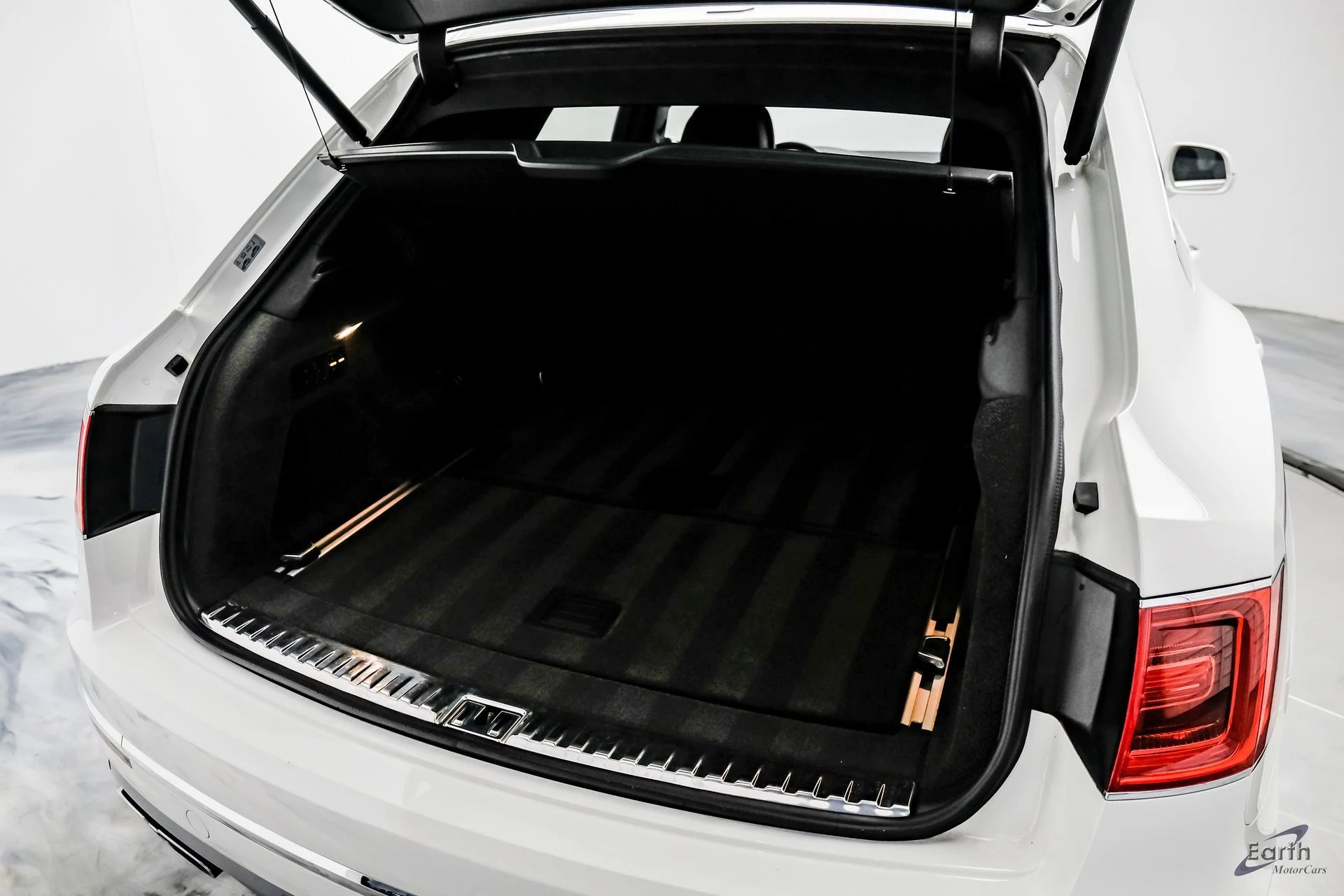 mph101_3185570769_f0dc6769e31d5d5f518303774001624cx_2003fee95d