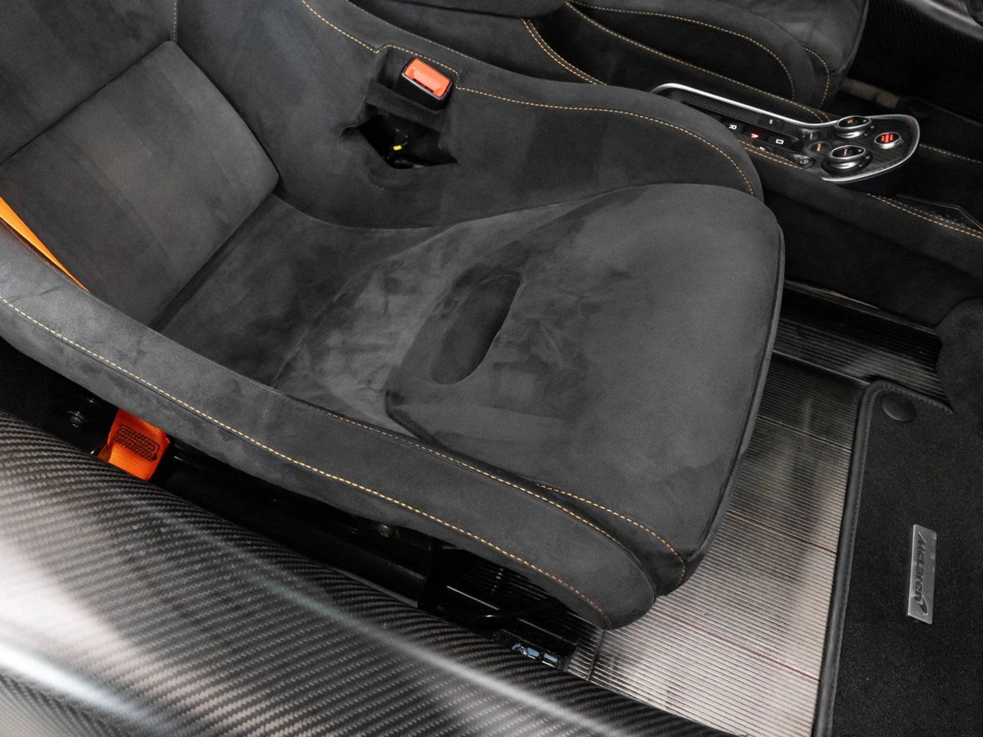 mph101_3452727872_mclaren_600lt_2019_ddf56cdd44