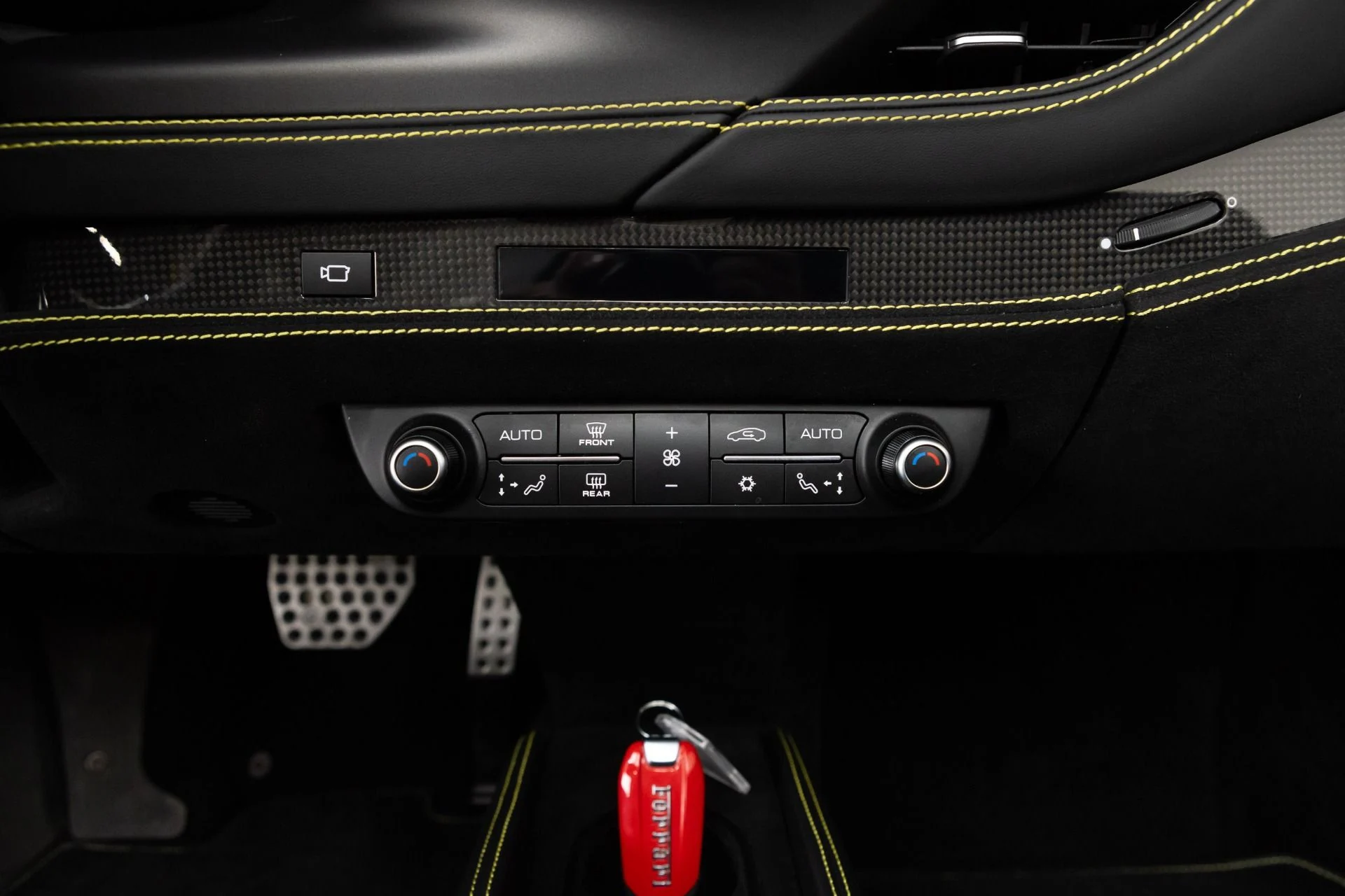 mph101_3533428904_Used_2021_Ferrari_F8_Spider_1778270114_67119e2c2b