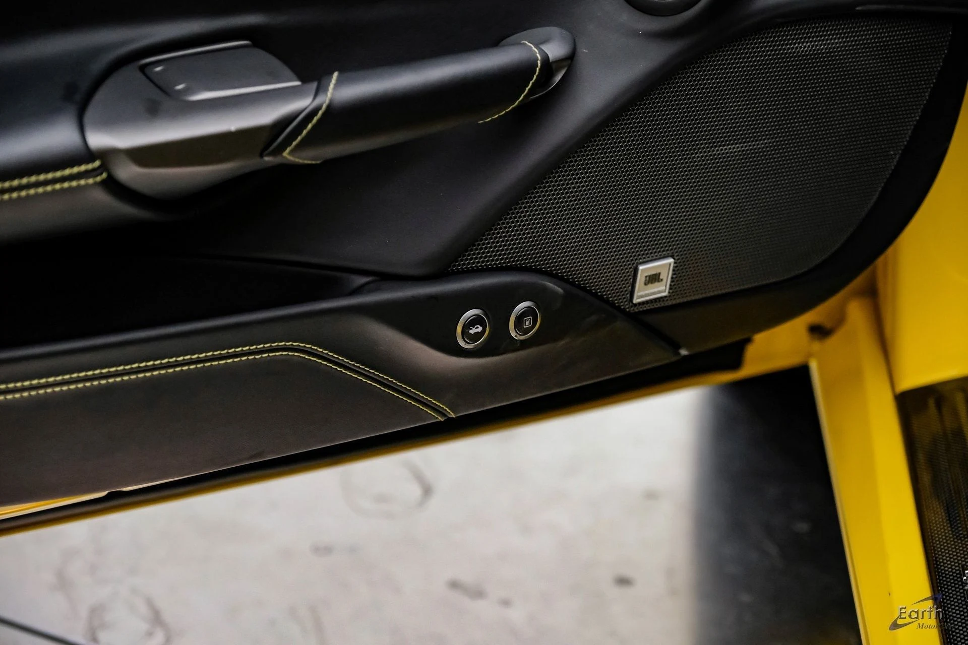 mph101_3835383194_aa0400c96c789c8bf7e470d6c835767ax_968f897bfb