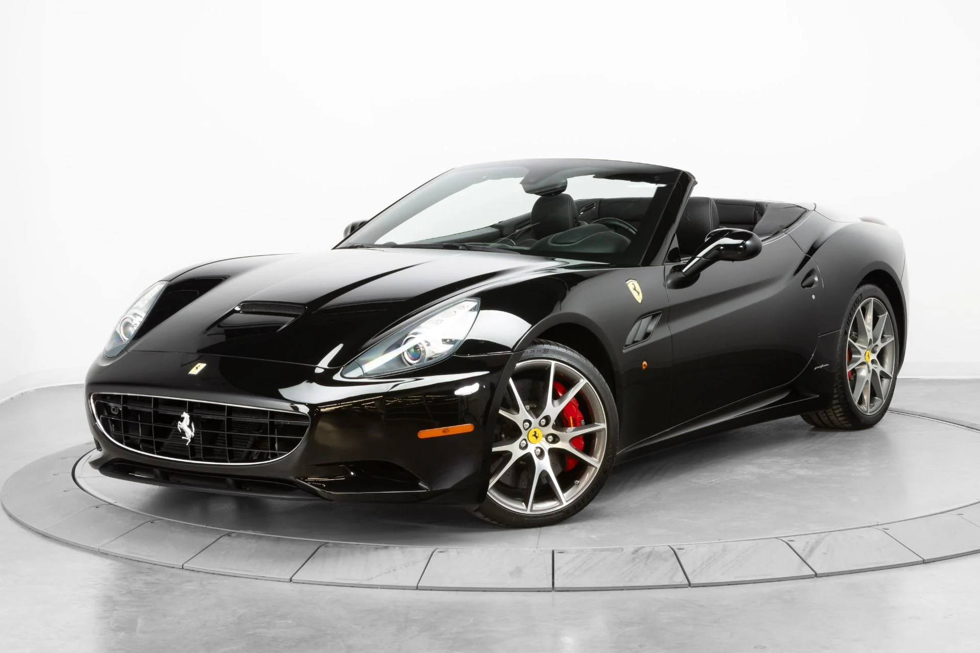 mph101_3989809896_Used_2010_Ferrari_California_1773068513_5ef5623493