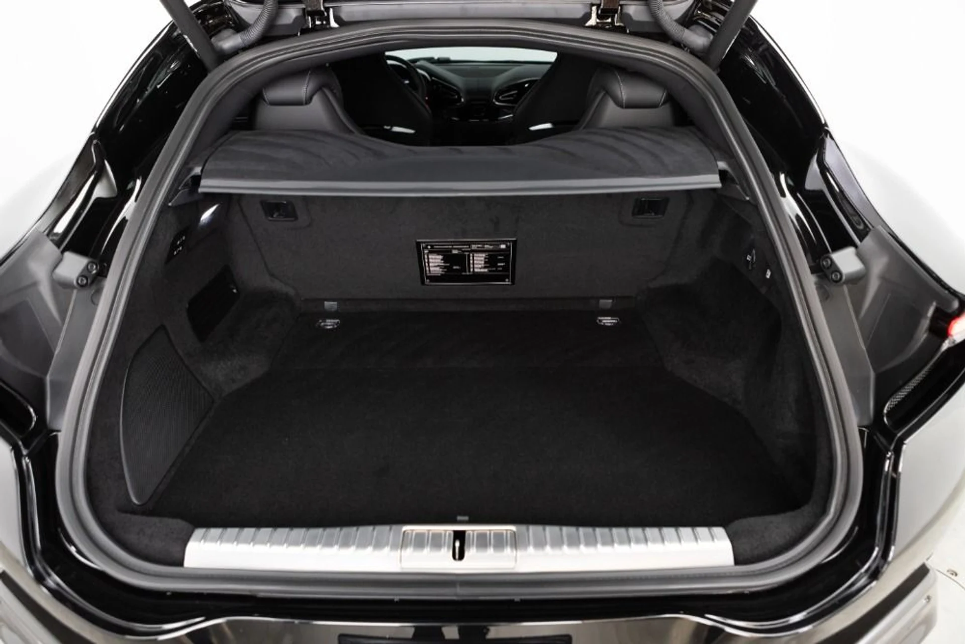 mph101_4112952464_Used_2025_Ferrari_Purosangue_d099e8dc0a