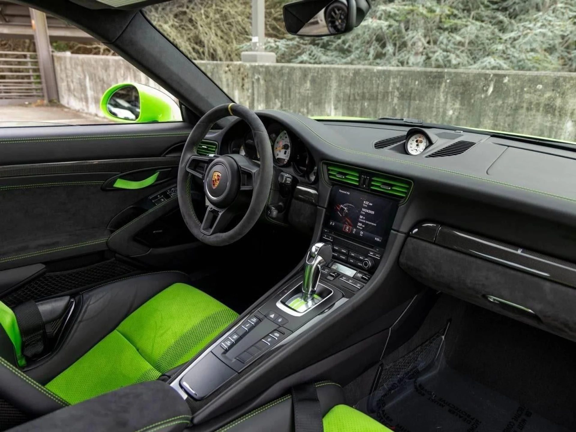 mph101_826495194_102_5bc8e68b48