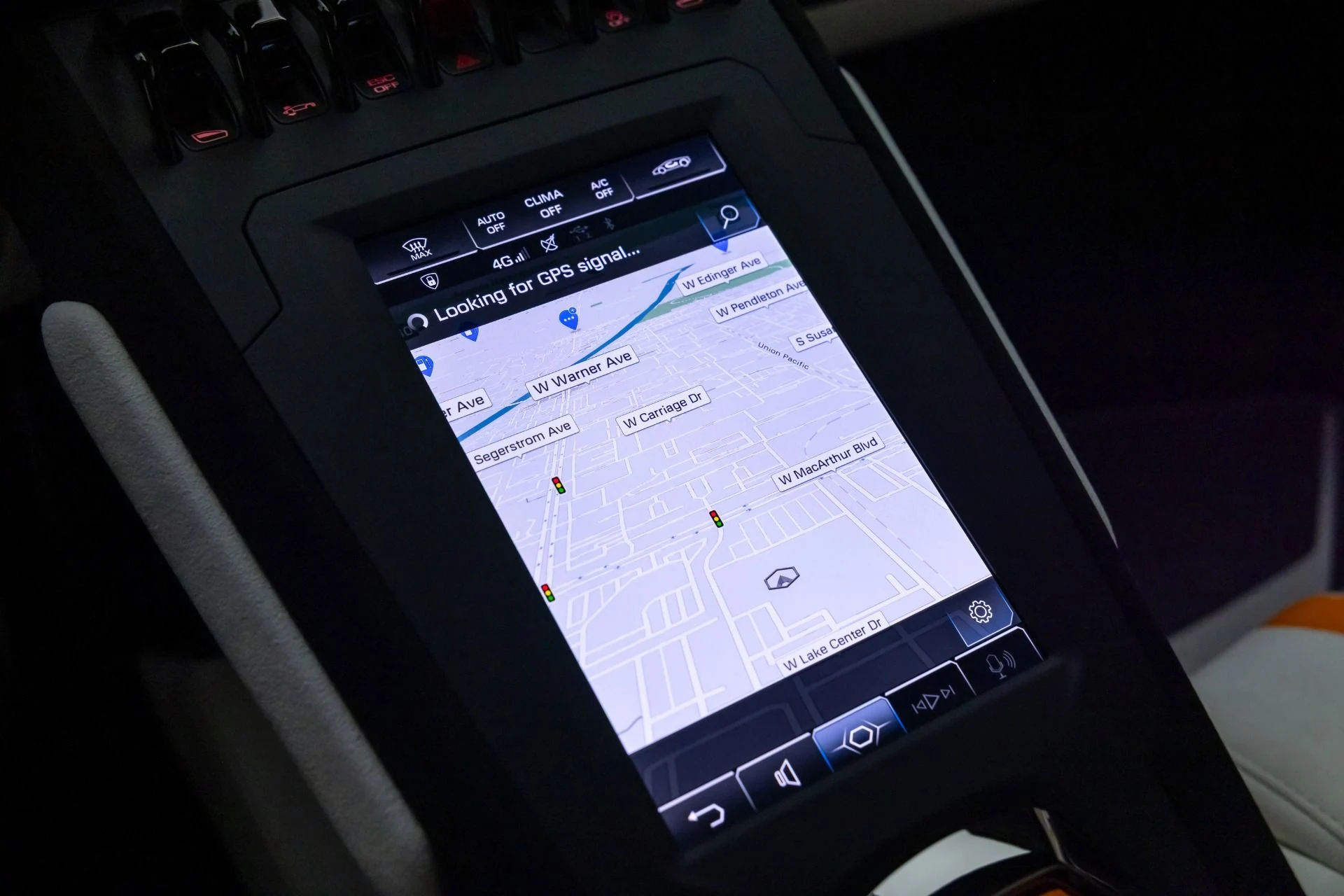 mph101_942870713_13165_p102_l_4b8f19388c