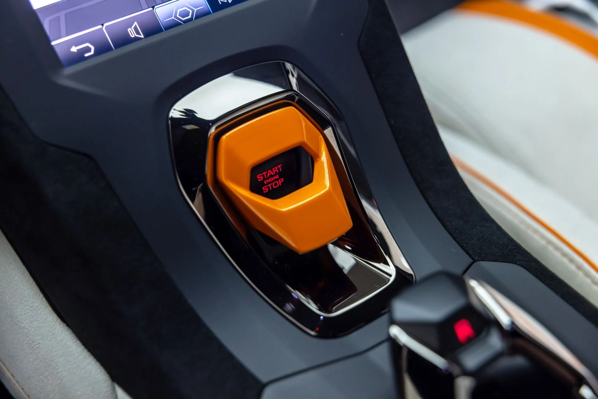 mph102_1220110172_13165_p103_l_d6f9eaf21f