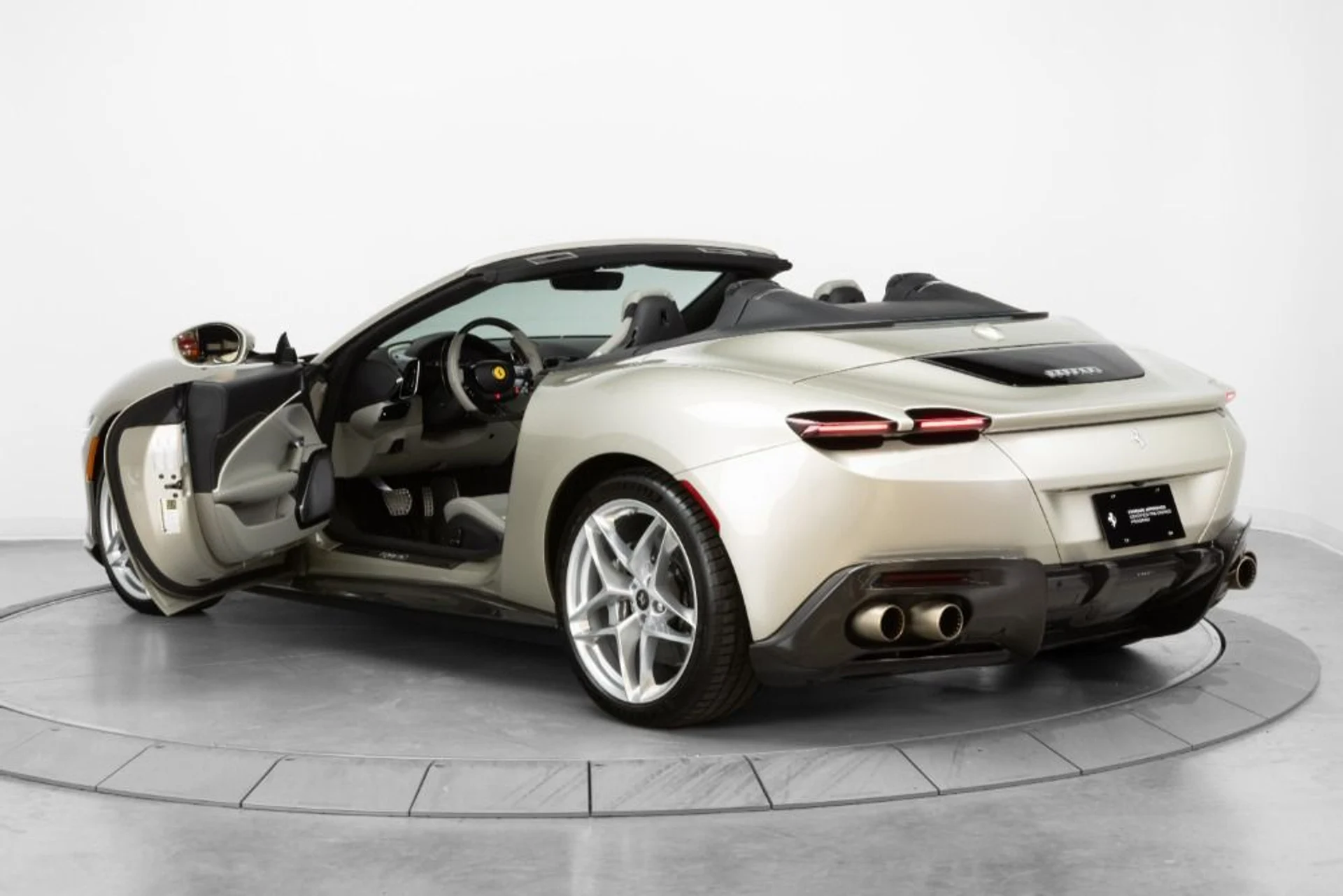 mph102_1891575133_Used_2024_Ferrari_Roma_Spider_ff3fa209ae