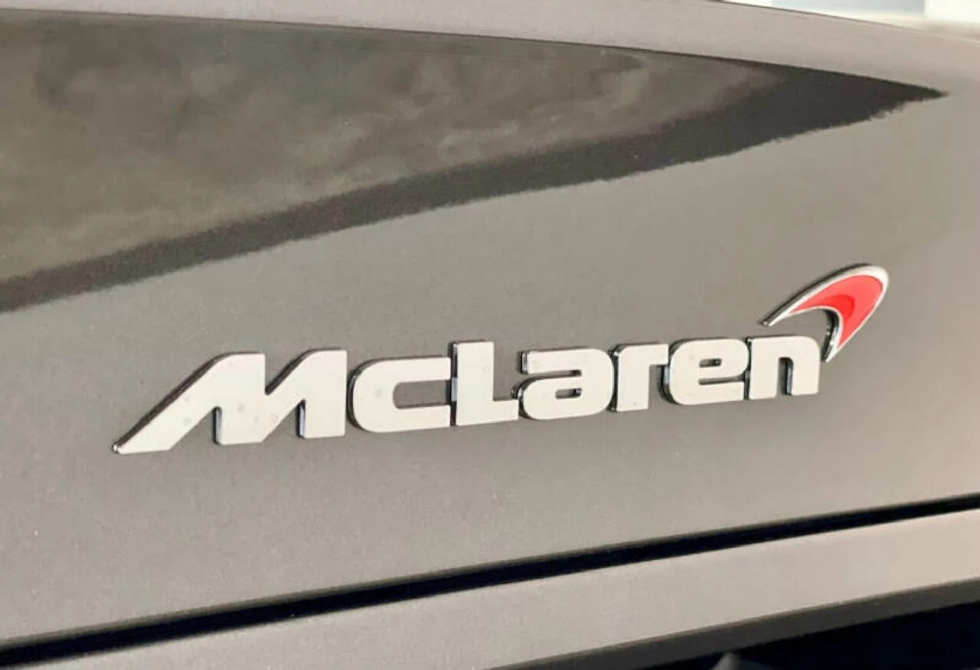 mph102_1892320885_2017_mclaren_570gt_base_2dr_coupe_8efa44d3f3