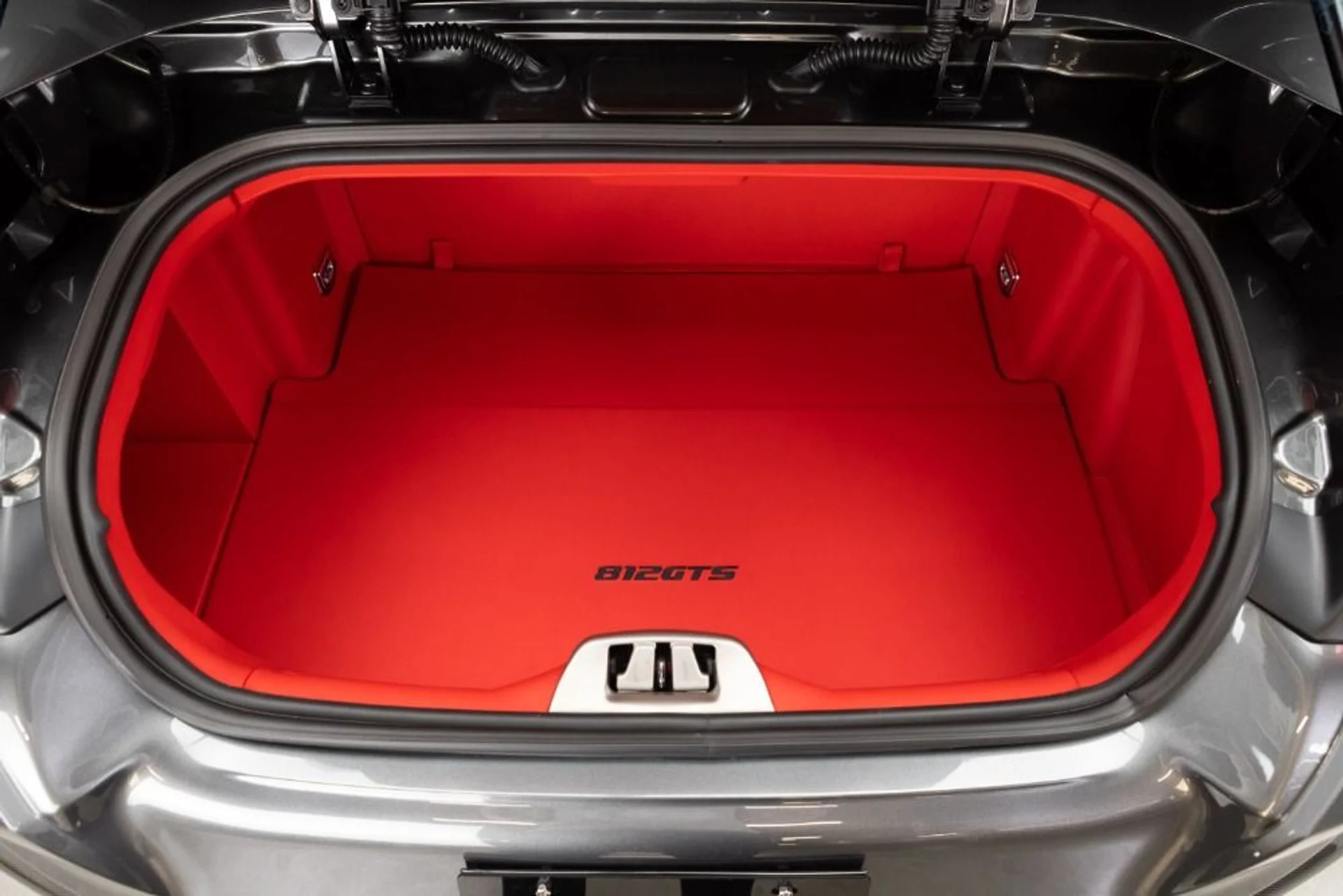 mph102_2963663823_Used_2023_Ferrari_812_GTS_6cf06bd6b1