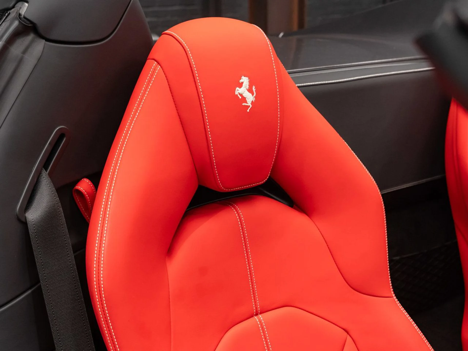 mph102_3129801175_ferrari_f8_spider_2021_2da4db3009