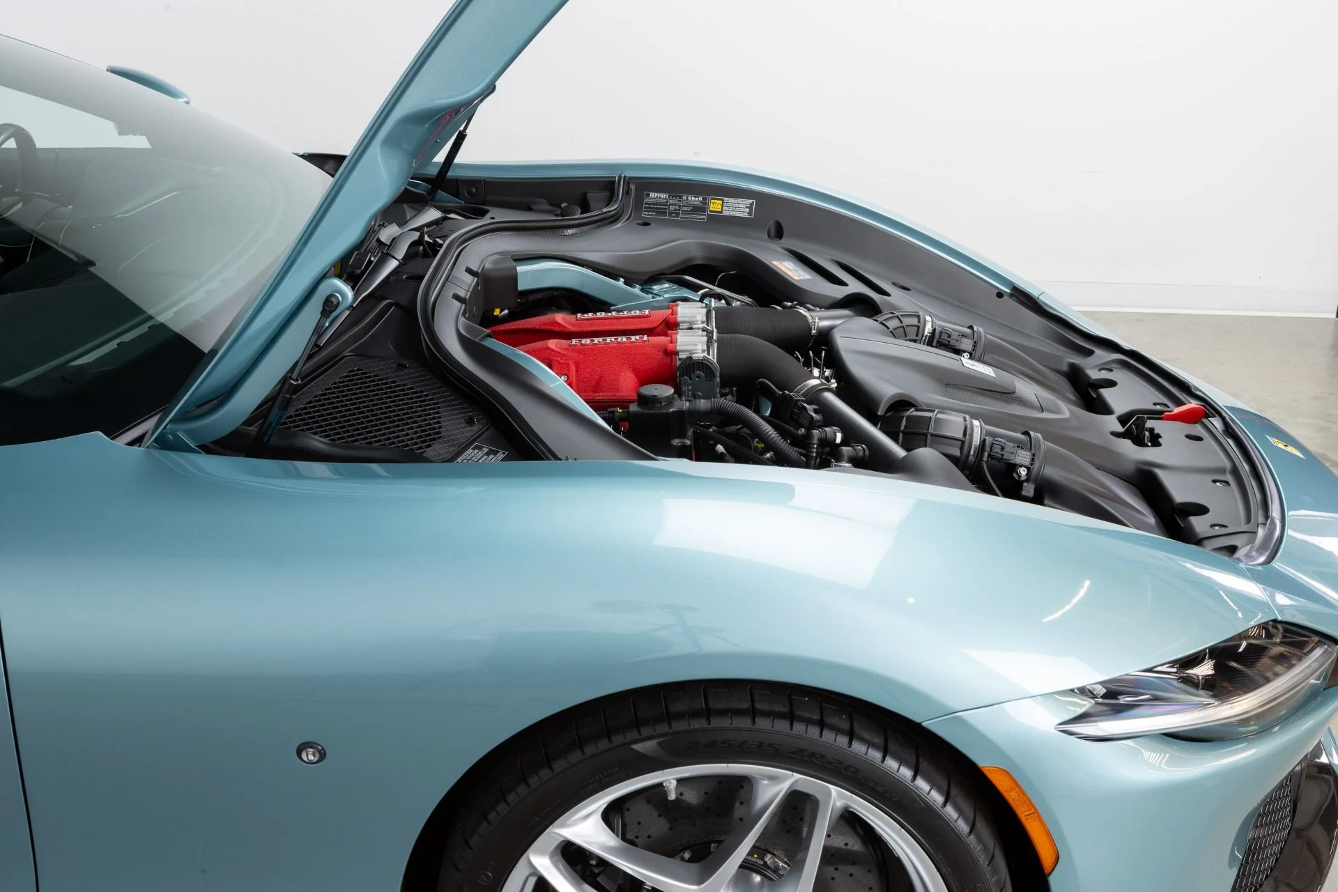 mph102_3261481489_Used_2024_Ferrari_Roma_Spider_1772564238_dd0a4f1ff4