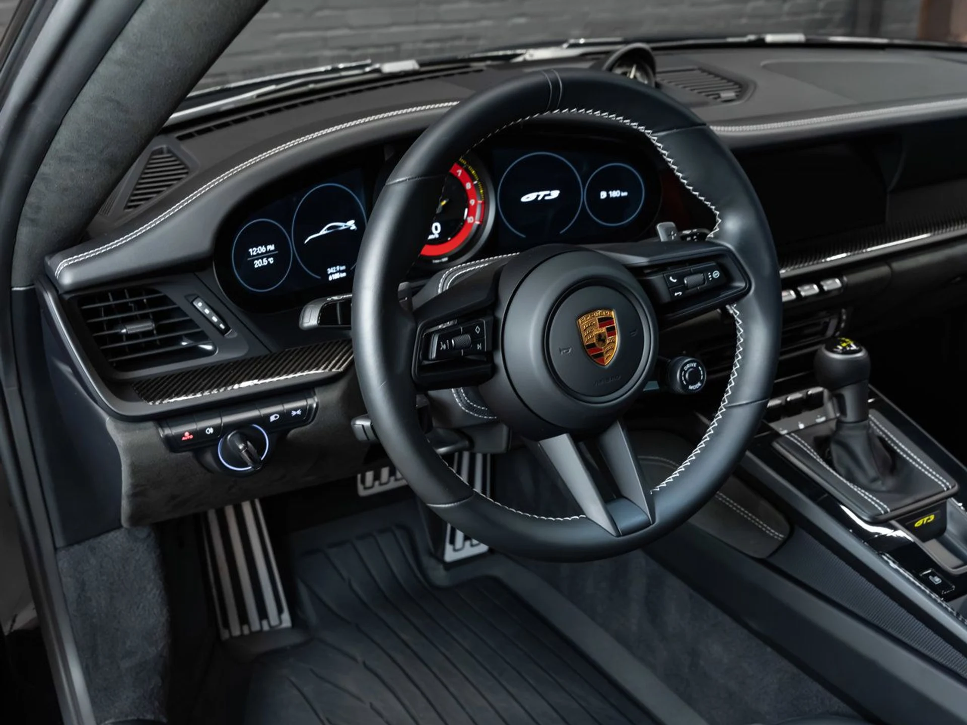 mph102_3402653988_porsche_911_2022_141c7d3932