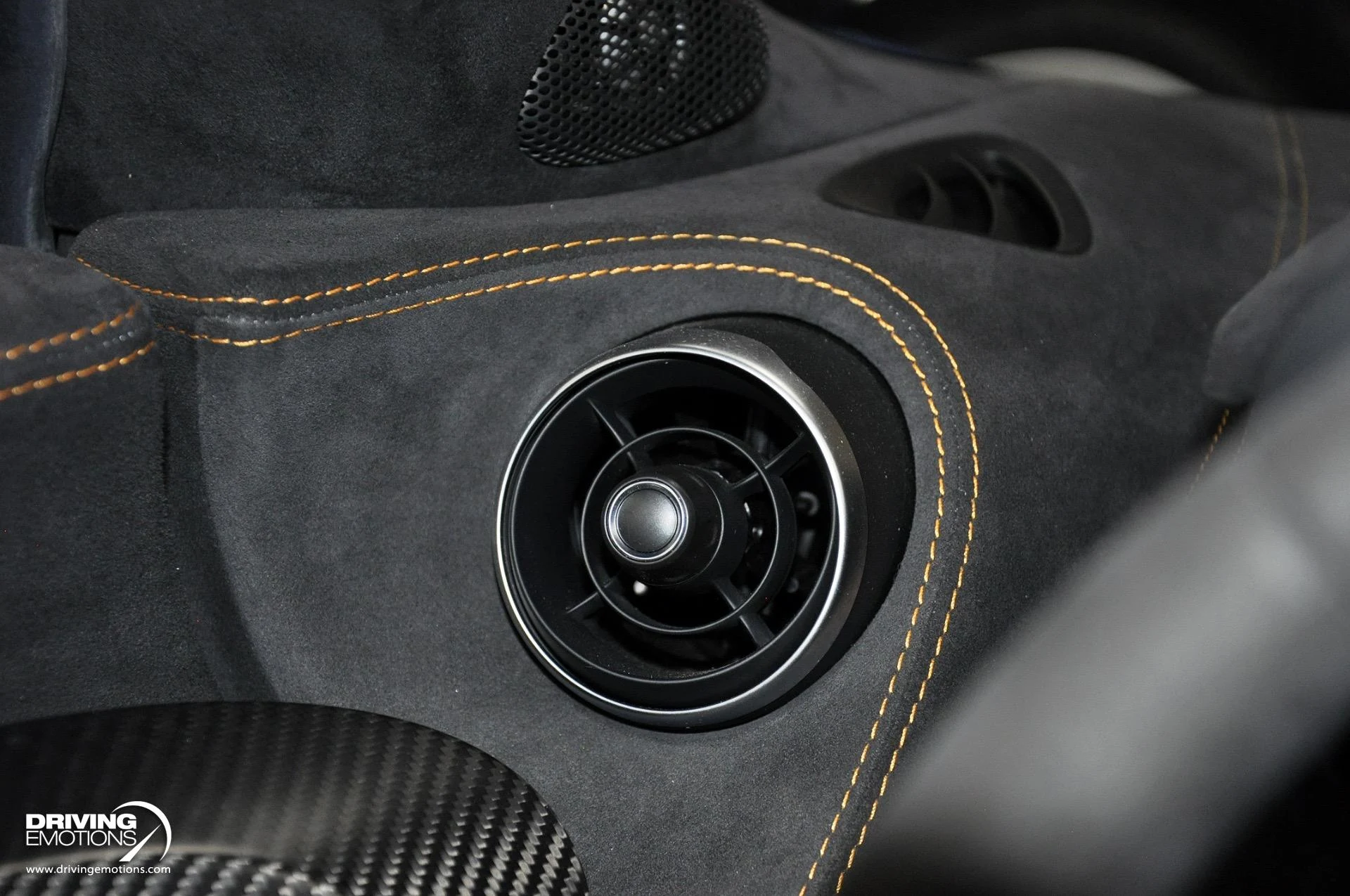 mph102_3890235270_836_p103_l_b16c0039ac