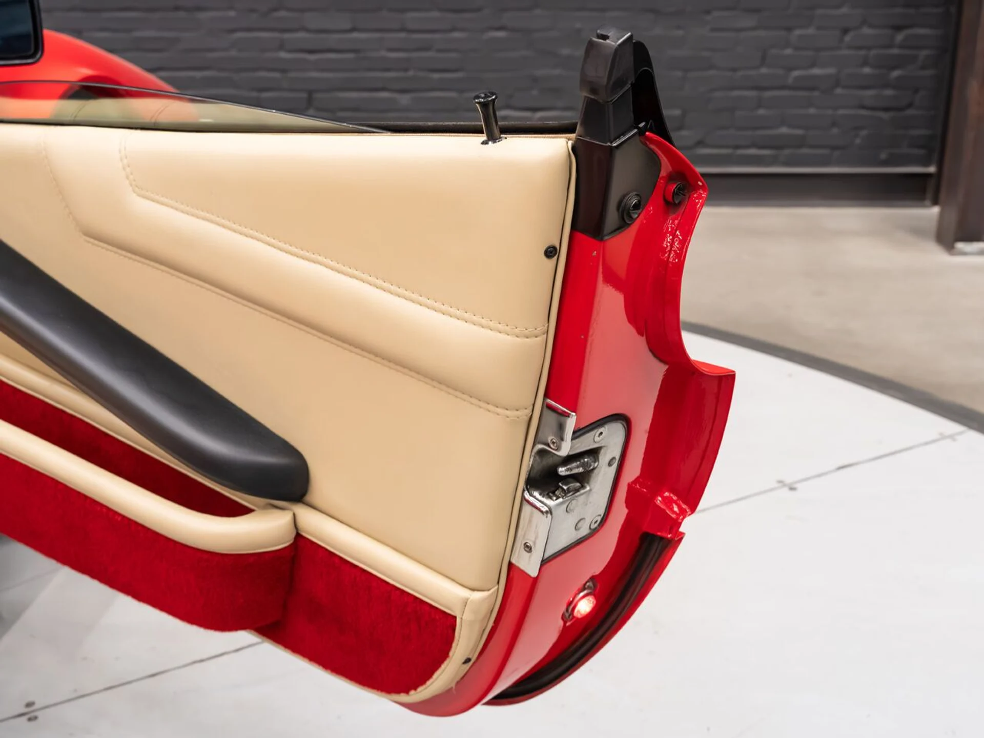 mph102_4161547711_ferrari_308_gtsi_1982_5dddc7fbc5