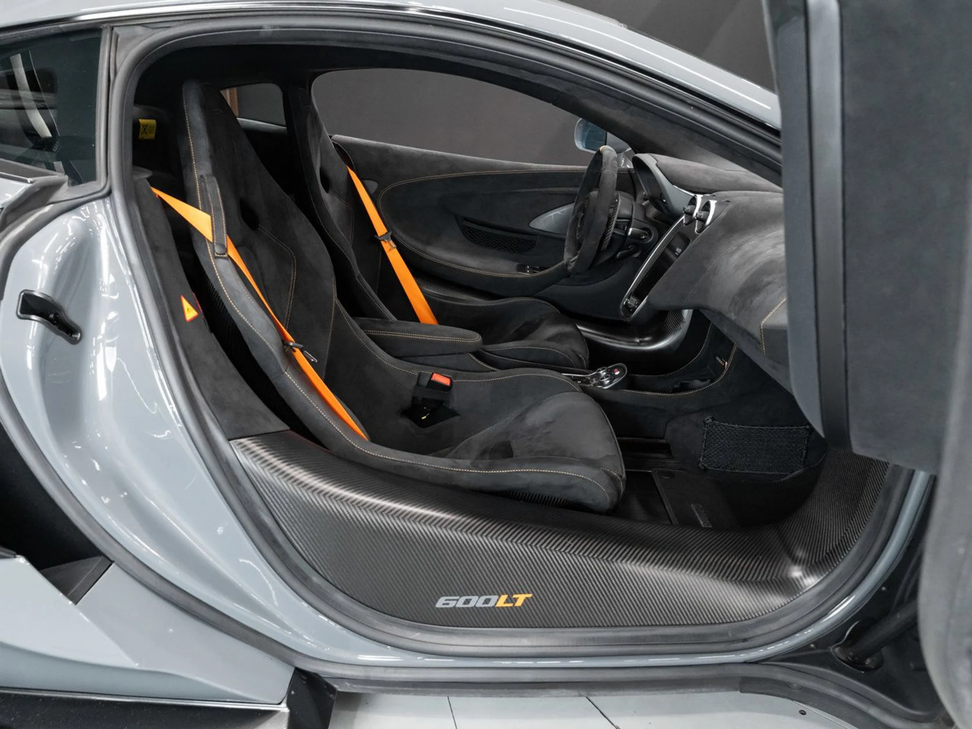 mph102_44660190_mclaren_600lt_2019_47198e5236