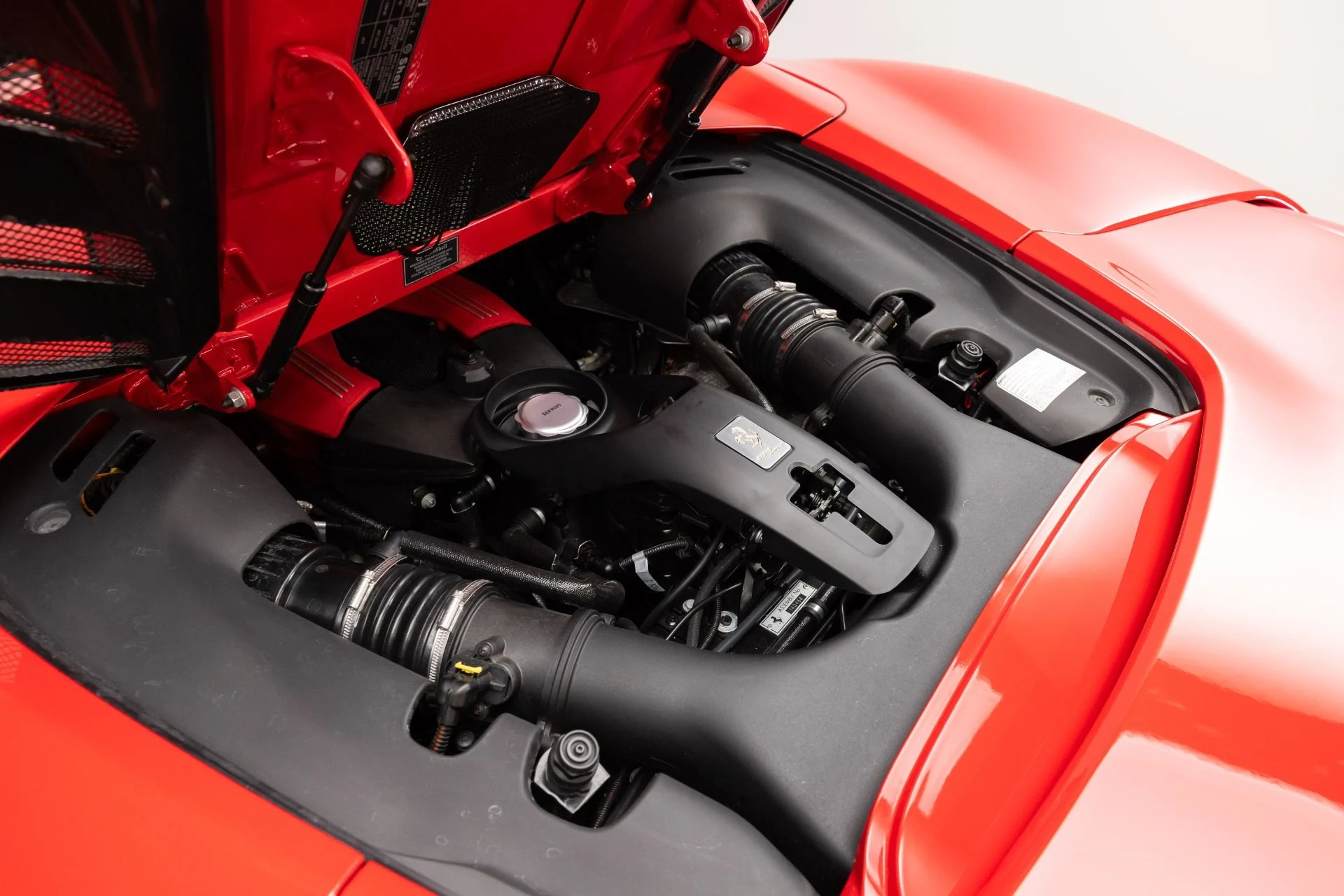 mph102_656479112_Used_2017_Ferrari_488_Spider_1782928038_eaf8fc9b22