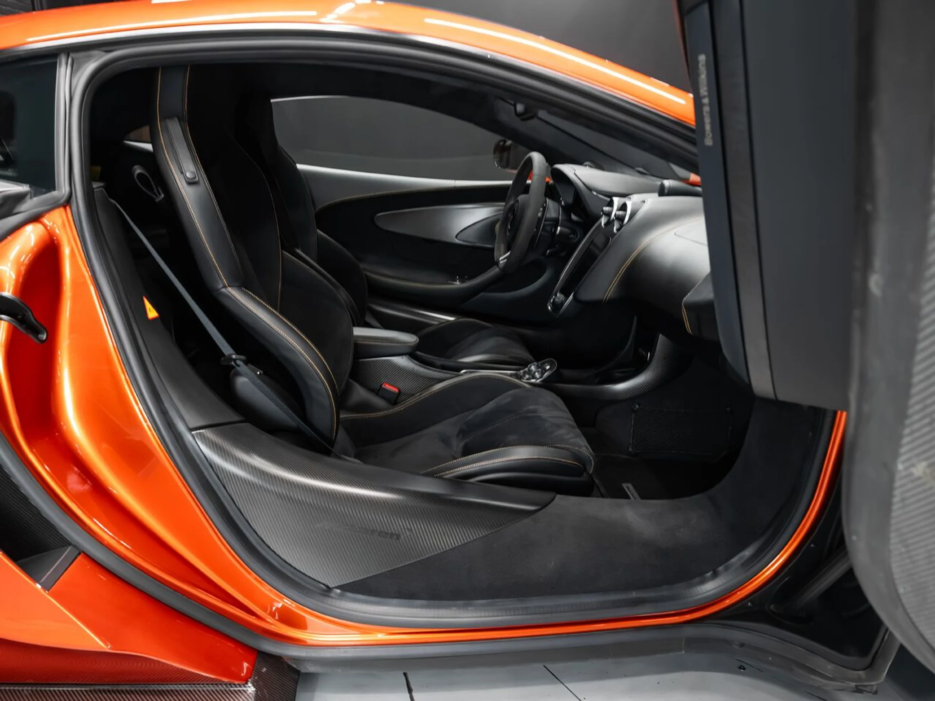 mph103_1113147689_mclaren_570s_2017_8efbe329fb