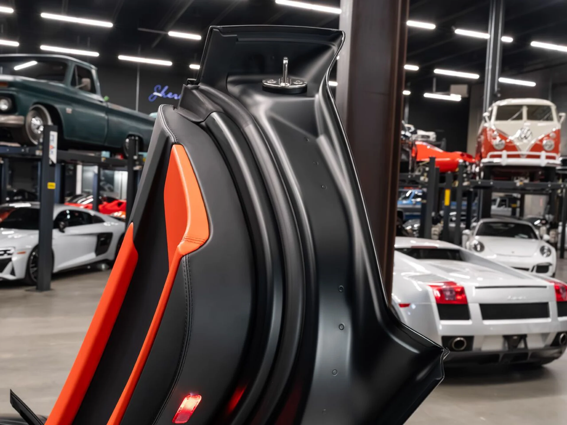 mph103_115778158_lamborghini_aventador_2015_3222feac8c