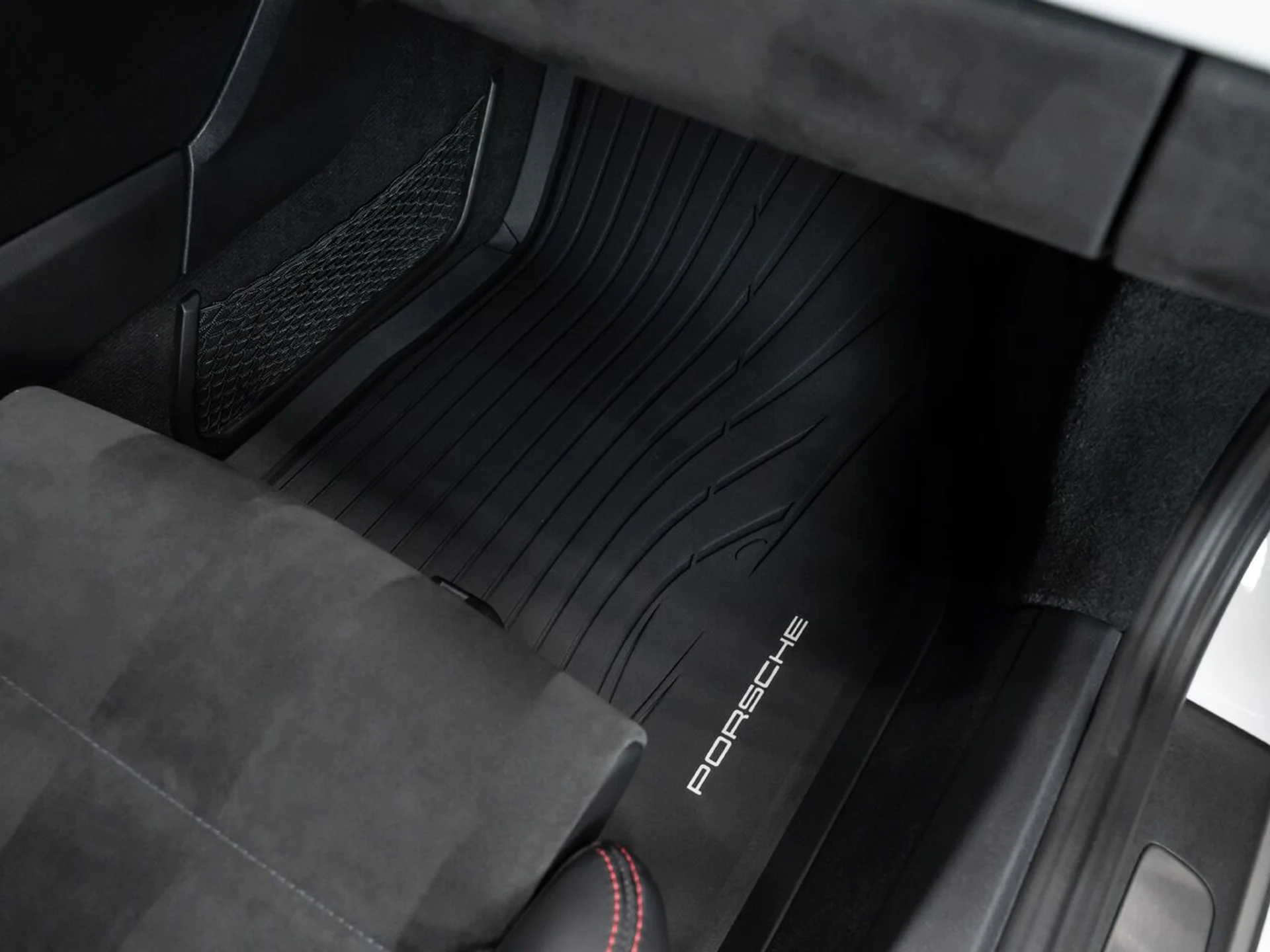 mph103_1226368472_porsche_911_2015_aad377d82c