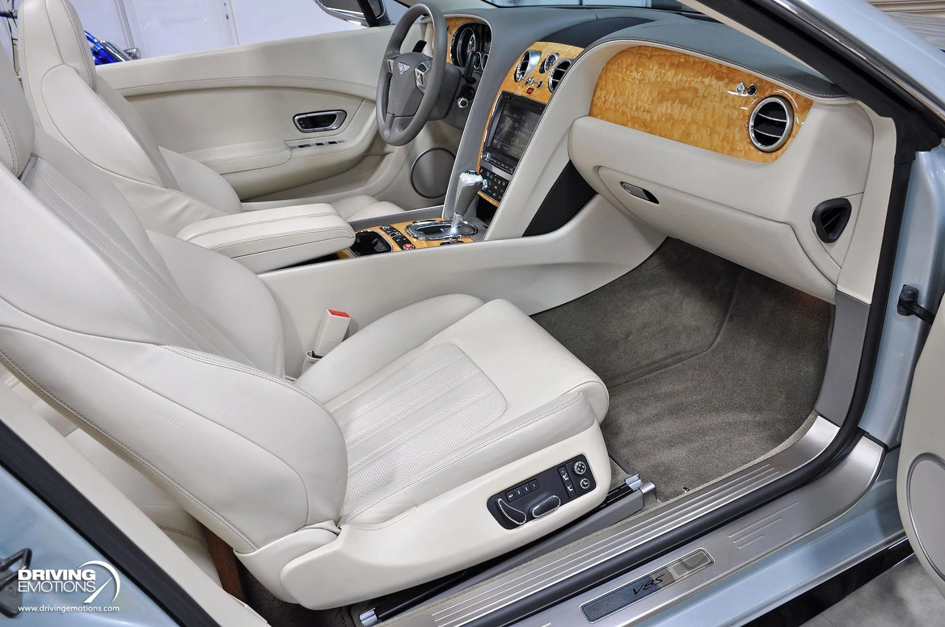 mph103_1433190228_886_p104_l_529dc9815a