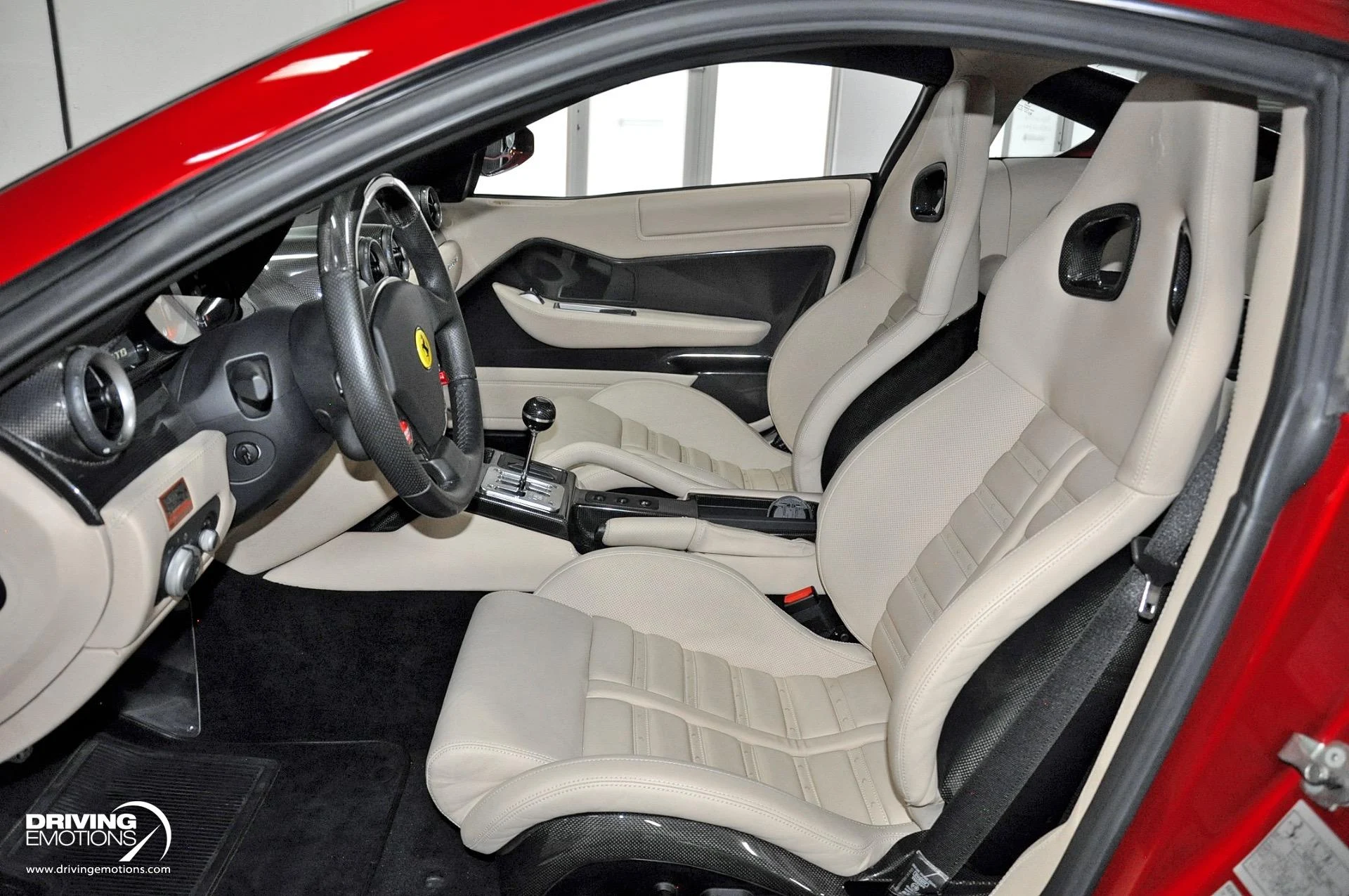 mph103_1811290681_867_p104_l_5eaaa93aba