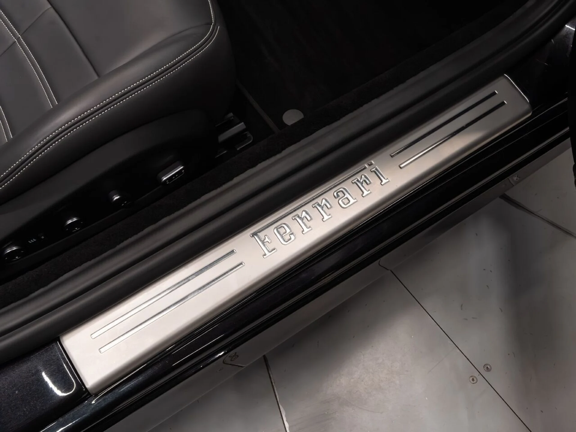 mph103_2492467469_ferrari_california_2015_2f5776f180