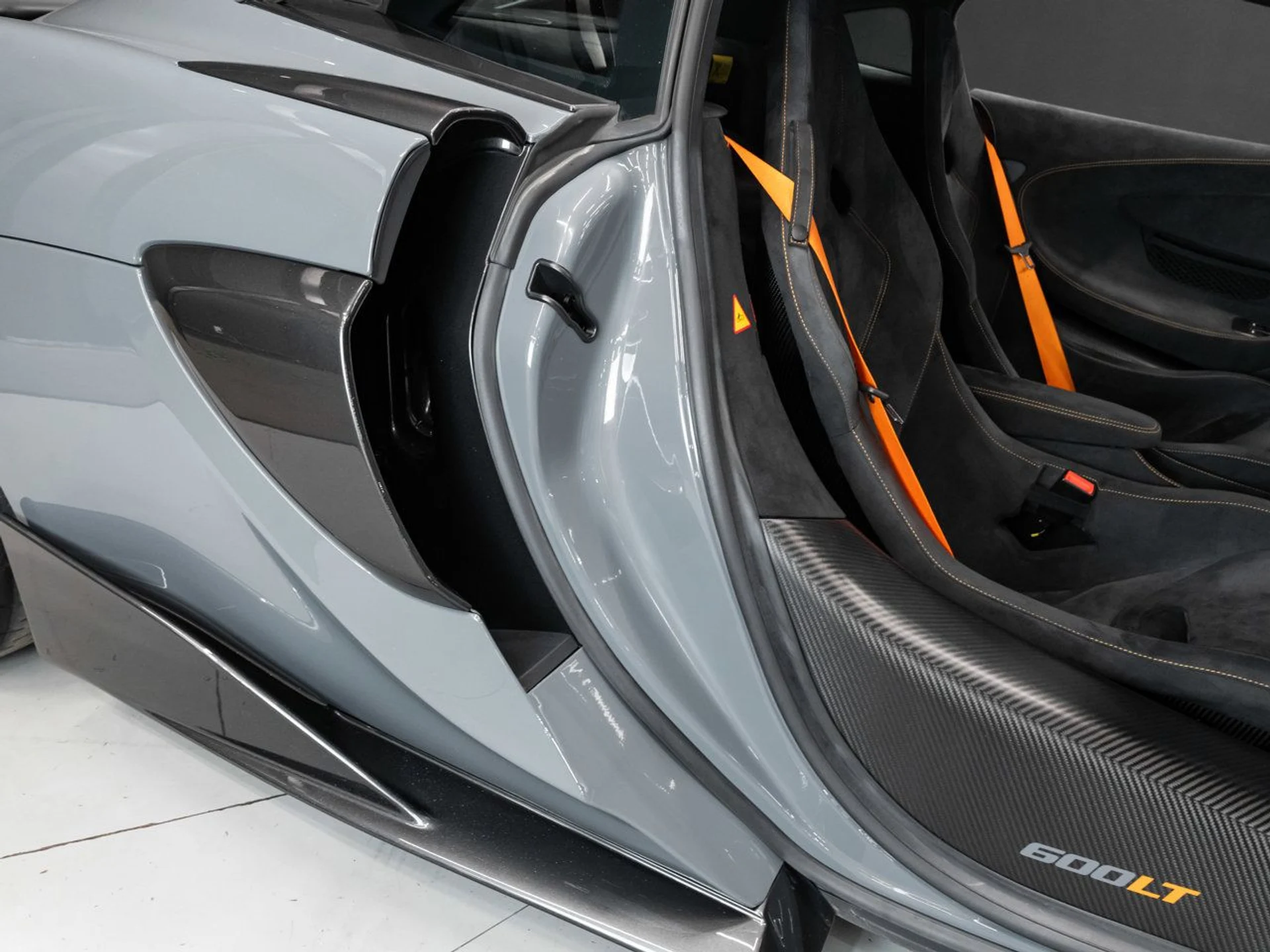 mph103_2884560357_mclaren_600lt_2019_96ed70b02e