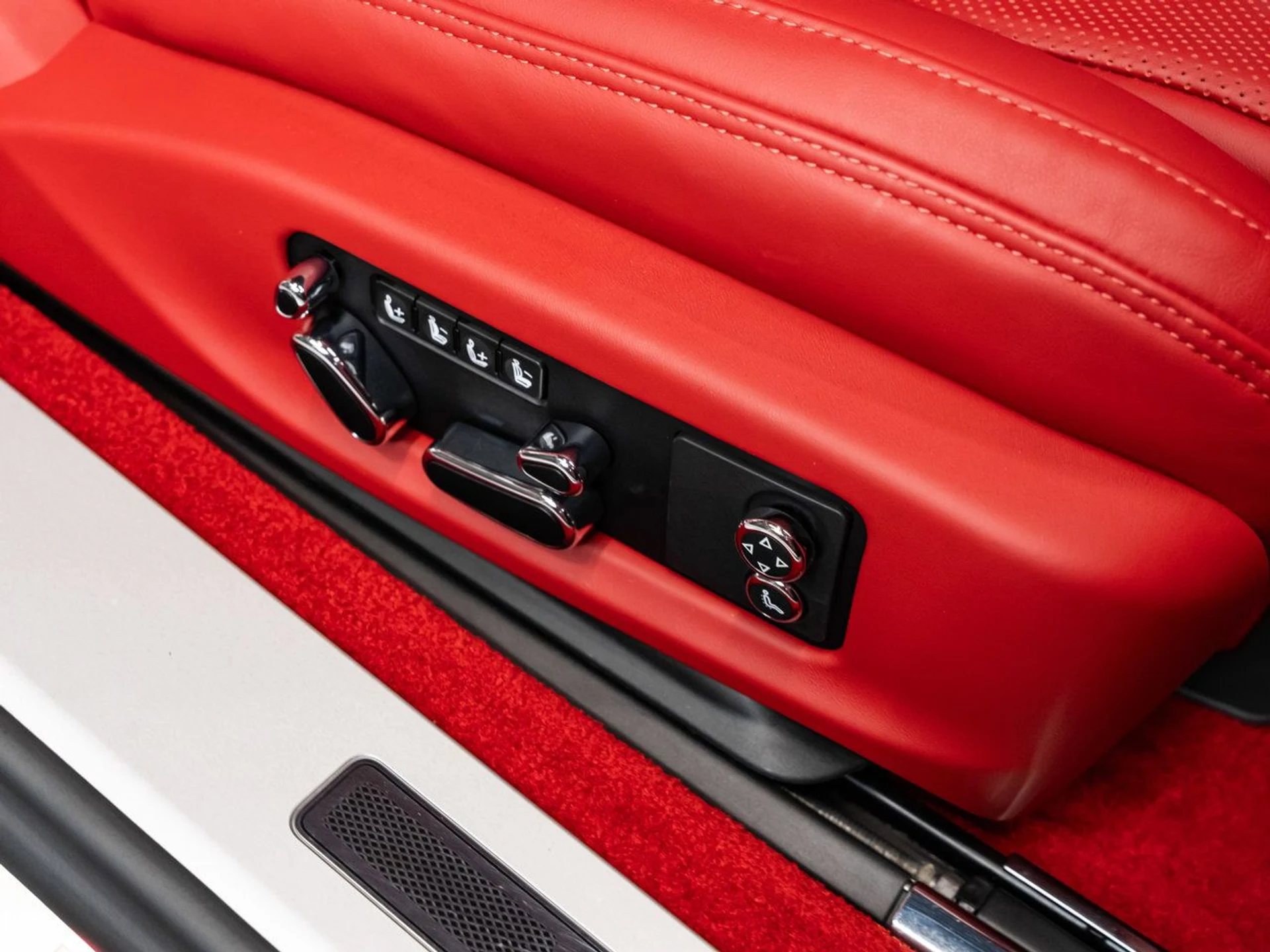 mph103_3219229757_bentley_continental_2020_d6f7c8dbf6