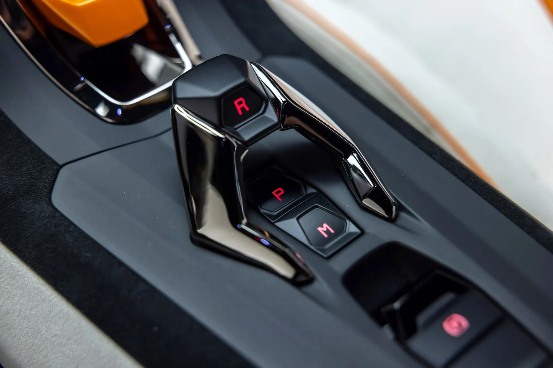 mph103_3429153085_13165_p104_l_c0f2b6fa9b