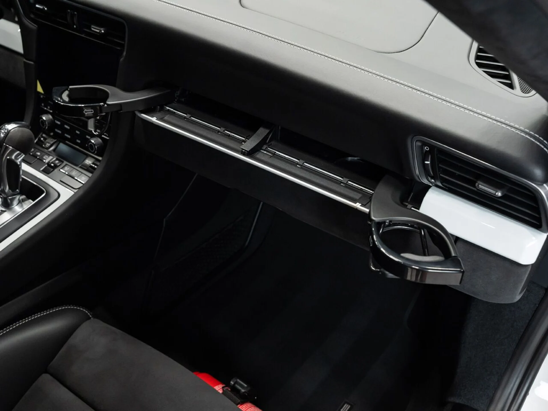 mph103_3596311834_porsche_911_2019_55eae033d5