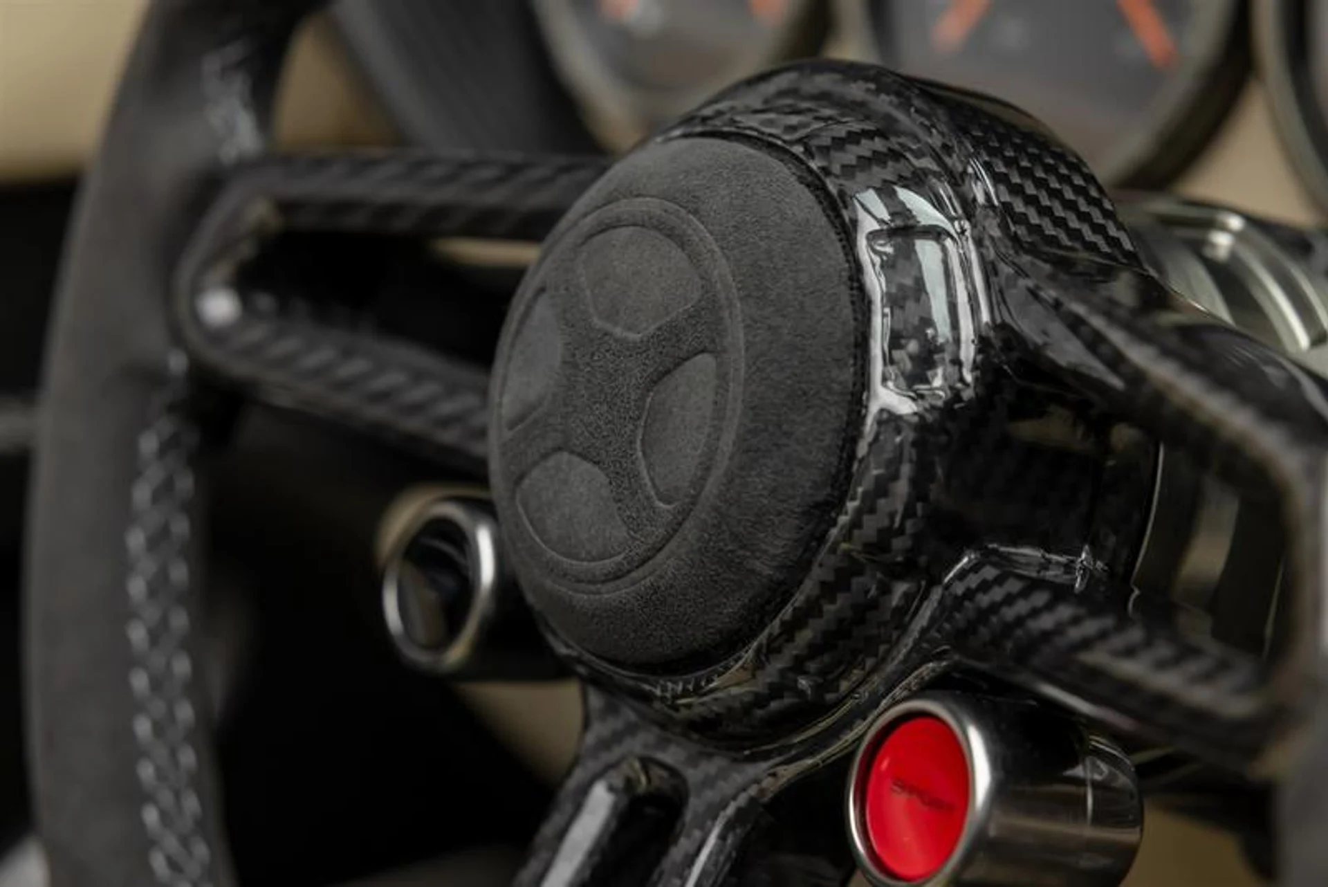 mph103_363529796_322_B5_F9_E_905_A_4_F9_A_A872_D085_C8_CB_1952_5239873998