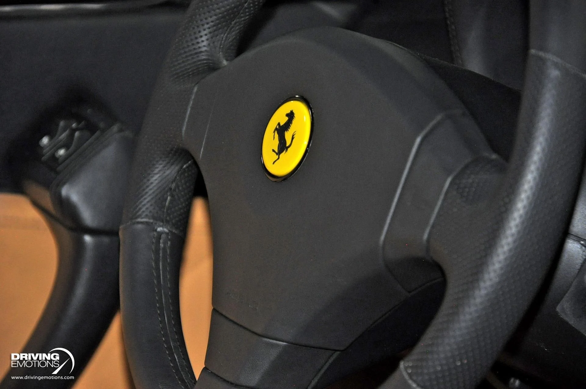 mph103_4246076648_284_p104_l_d1985640e6