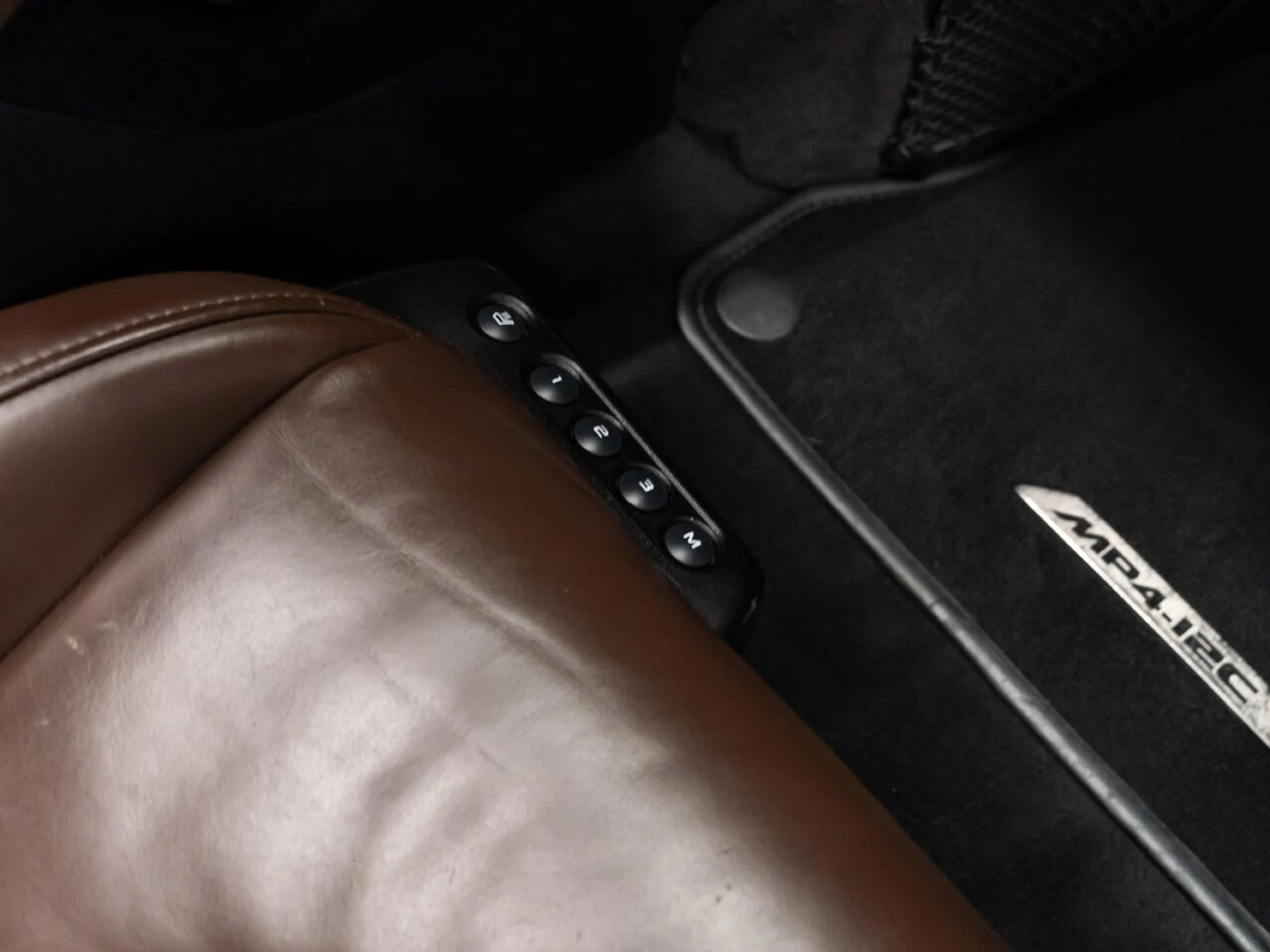 mph103_45344535_mclaren_mp4_12c_2014_d309d8f634