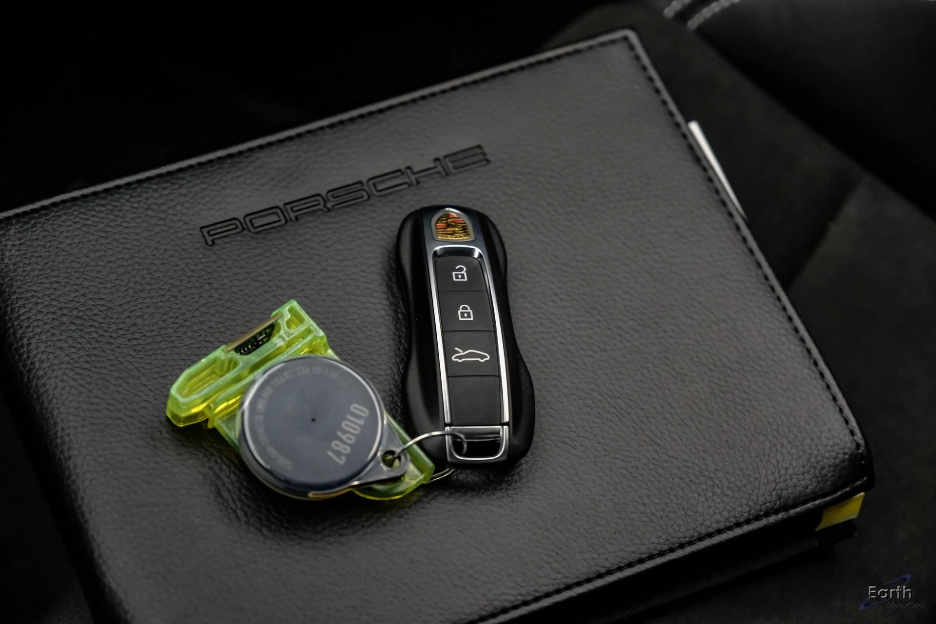 mph103_547343934_c52f49dc80ba685fb38736d446244e79x_4b01006286