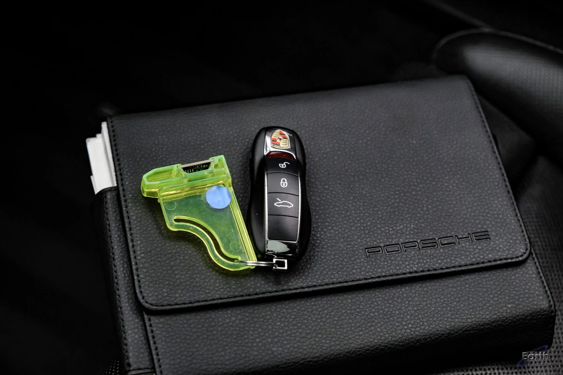 mph103_628024618_26447bf0c9c684f8e4ffe6474d74c461x_f706b62873