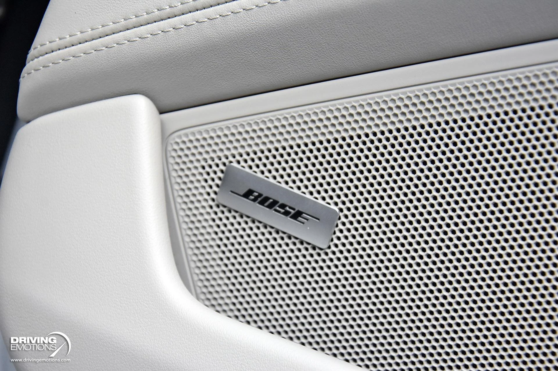 mph104_1151984675_898_p105_l_b491d988fa