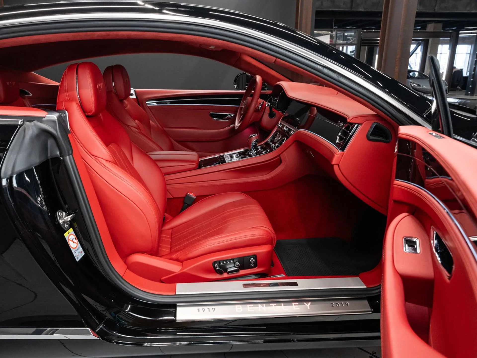 mph104_2097847583_bentley_continental_2020_9e8dbf49fe